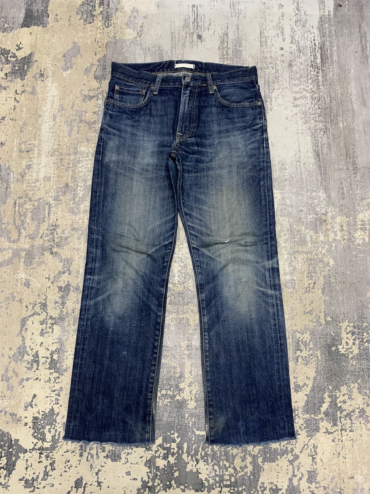 image of Jun Takahashi x Uniqlo Vintage 90's Japanese Uniqlo Mud Wash Style Baggy Jeans in Blue (Size 32)