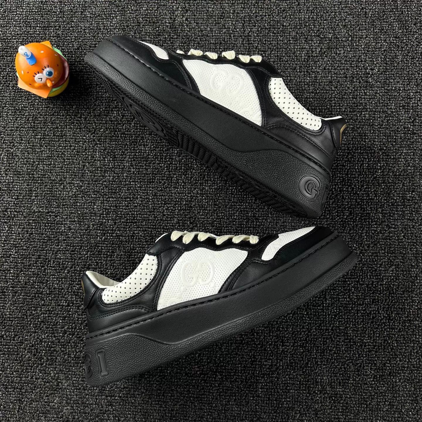 Gucci Gucci platform biscuit panda black white 36.5 Size US 6 / IT 36 - 4 Thumbnail