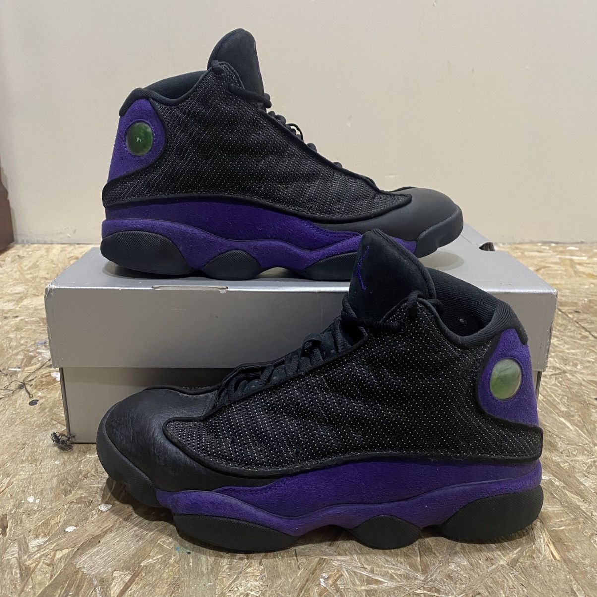 Jordan Brand Nike Air Jordan 13 Retro “Court Purple” (2021) – Size 8 – Size US 8 / EU 41 - 1 Thumbnail