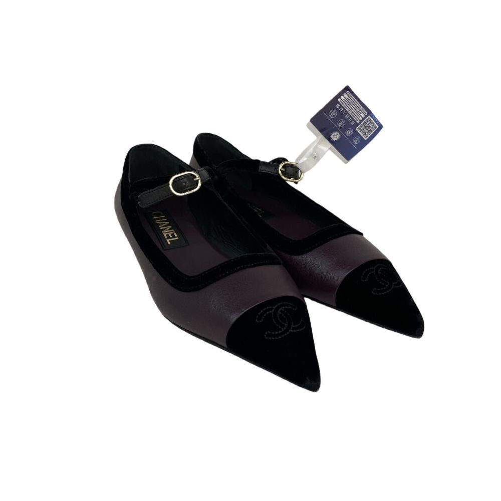 Chanel Chanel Black Pointed-Toe Women's Shoes Size US 5 / IT 35 - 1 Thumbnail
