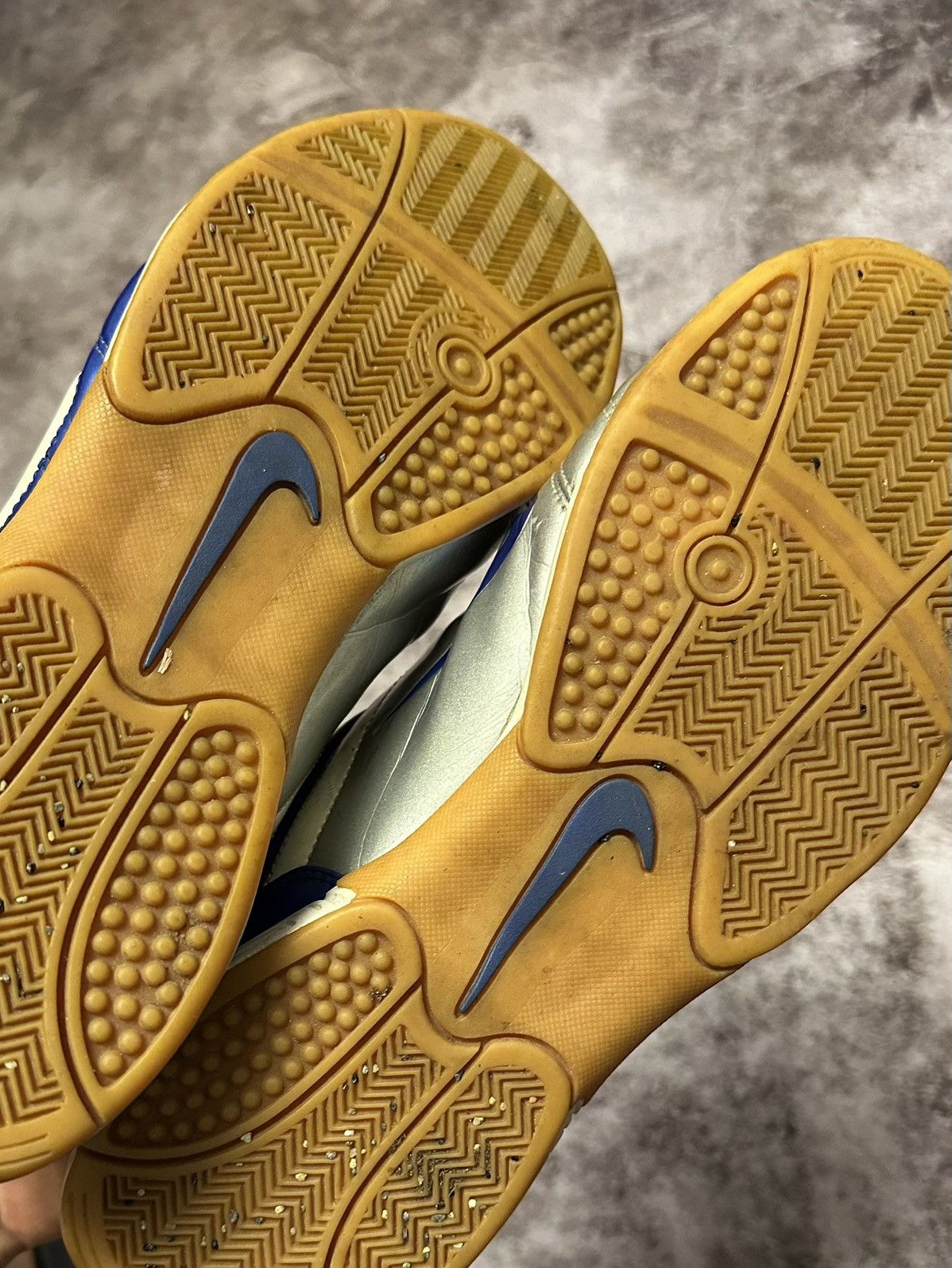A.P.C. × Nike Vintage Nike Total 90 Football Shoes Indoor Soccer US Men 11 Size US 11 / EU 44 - 6 Thumbnail