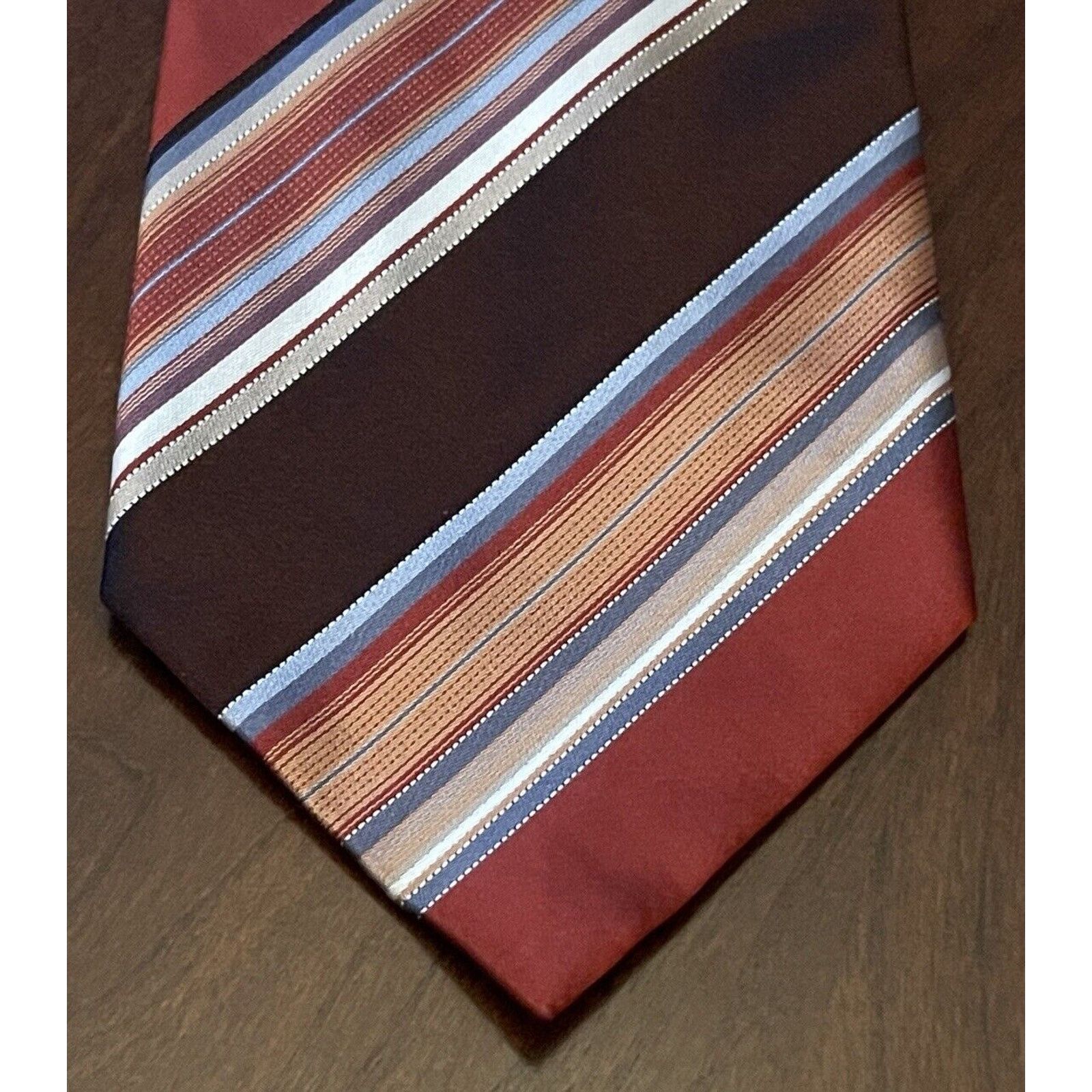 Geoffrey Beene Geoffrey Beene Hand Made 100% Silk Made In China Size ONE SIZE - 1 Thumbnail