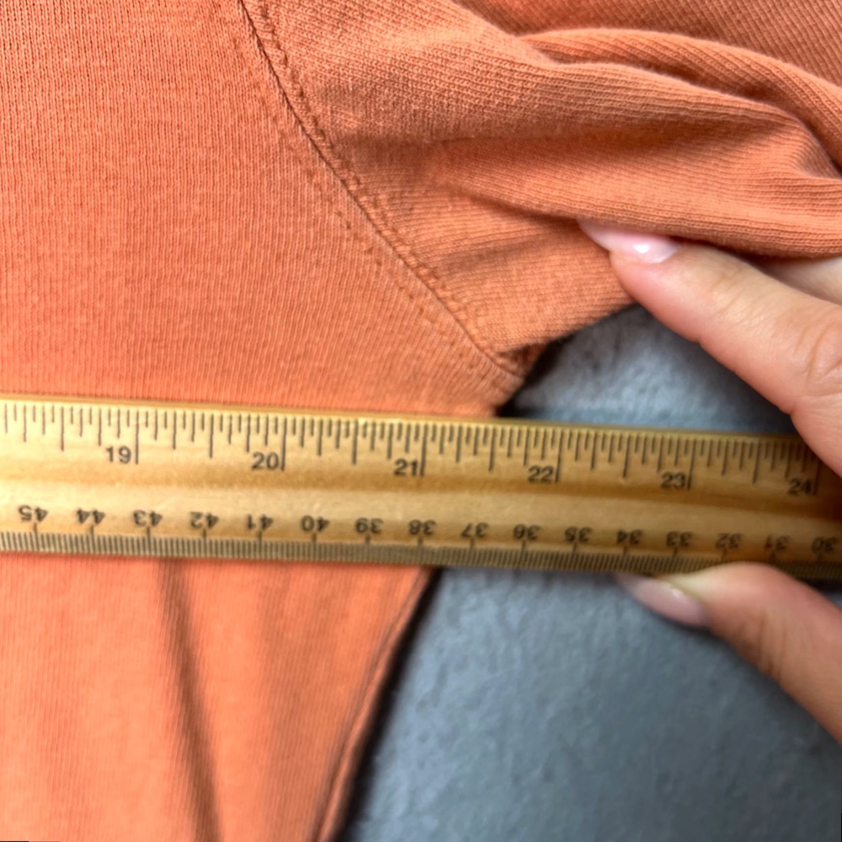Uniqlo Uniqlo T-Shirt Men's M Orange Cotton Crew Neck Short Sleeve 2020-2029 Size US M / EU 48-50 / 2 - 4 Thumbnail