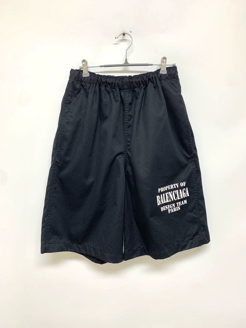 Balenciaga Balenciaga size 46 Black Shorts Size US 30 / EU 46 - 1 Thumbnail