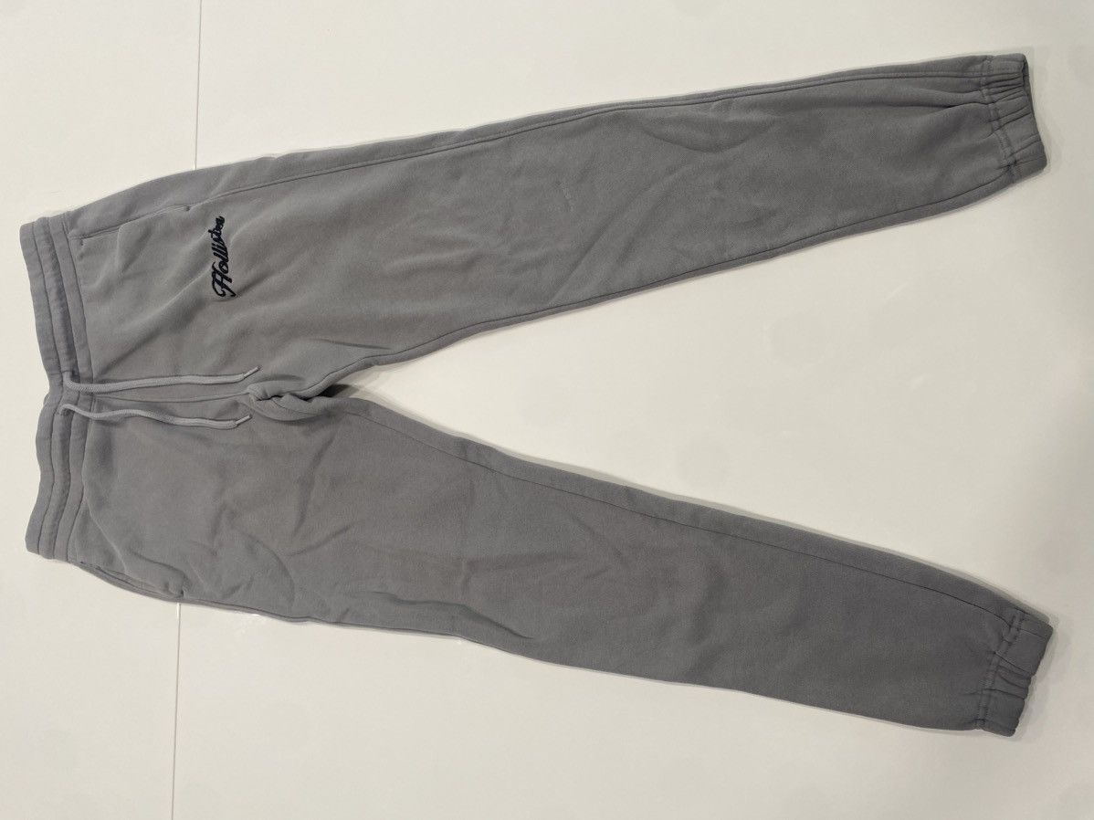 Hollister Hollister Gray Elastic Cuff Sweatpants Size US 29 - 1 Thumbnail