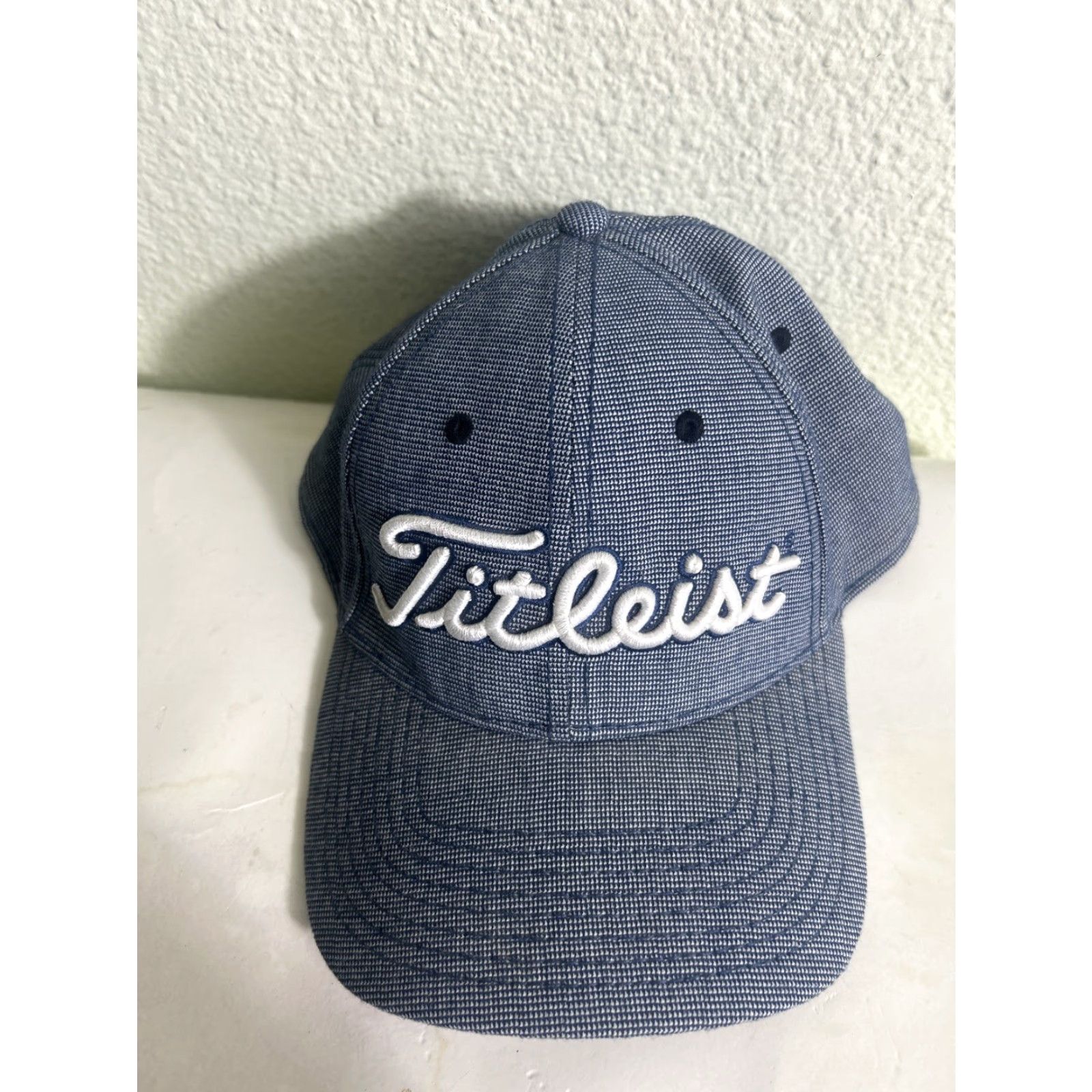 Titleist VINTAGE-NO Titleist Hat Golf Cap XL Gray Plaid Embroidered Logo Adjustable Strap Unisex Adults Cap Style Golf Hat Size ONE SIZE - 5 Thumbnail