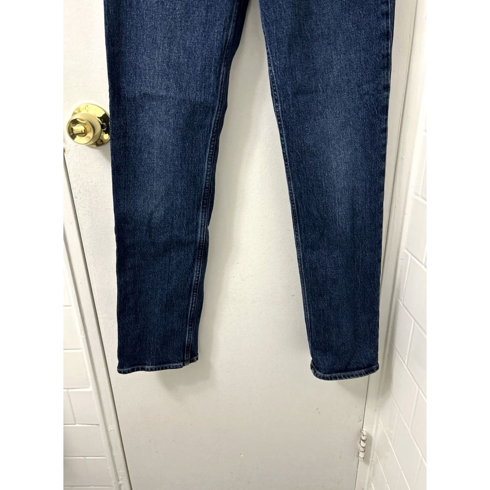 Gap VINTAGE Gap 90s Straight High Rise Jeans Womens 28x29 Dark Wash Blue Denim Pants Size 28" / US 6 / IT 42 - 3 Thumbnail