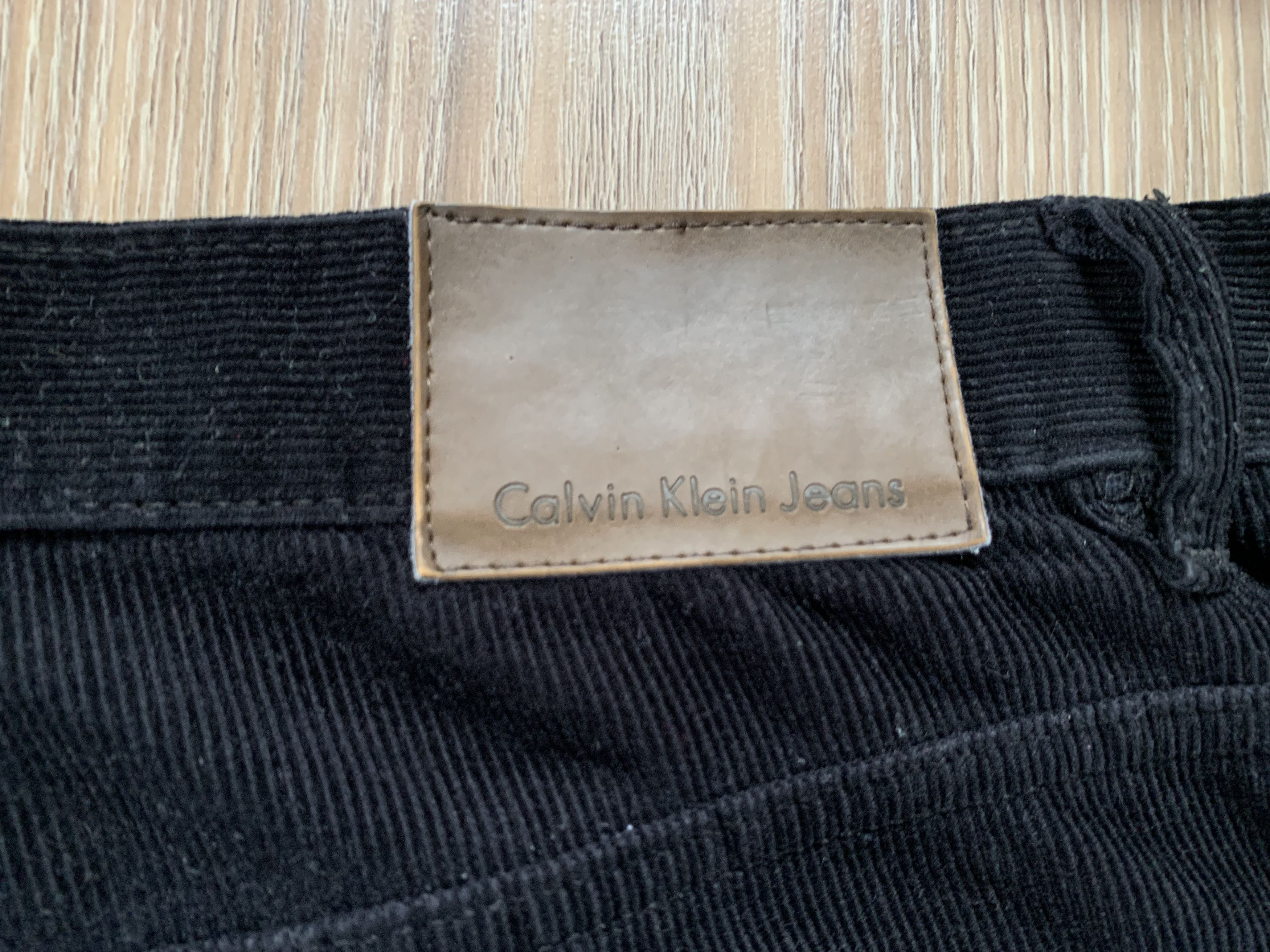 Calvin Klein × Vintage Vintage Calvin Klein Black Velvet Pants Size US 34 / EU 50 - 6 Thumbnail