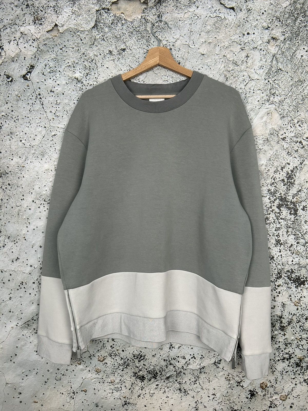 Cos COS Basic Scandi Crewneck Designer Minimalist Size US L / EU 52-54 / 3 - 1 Thumbnail