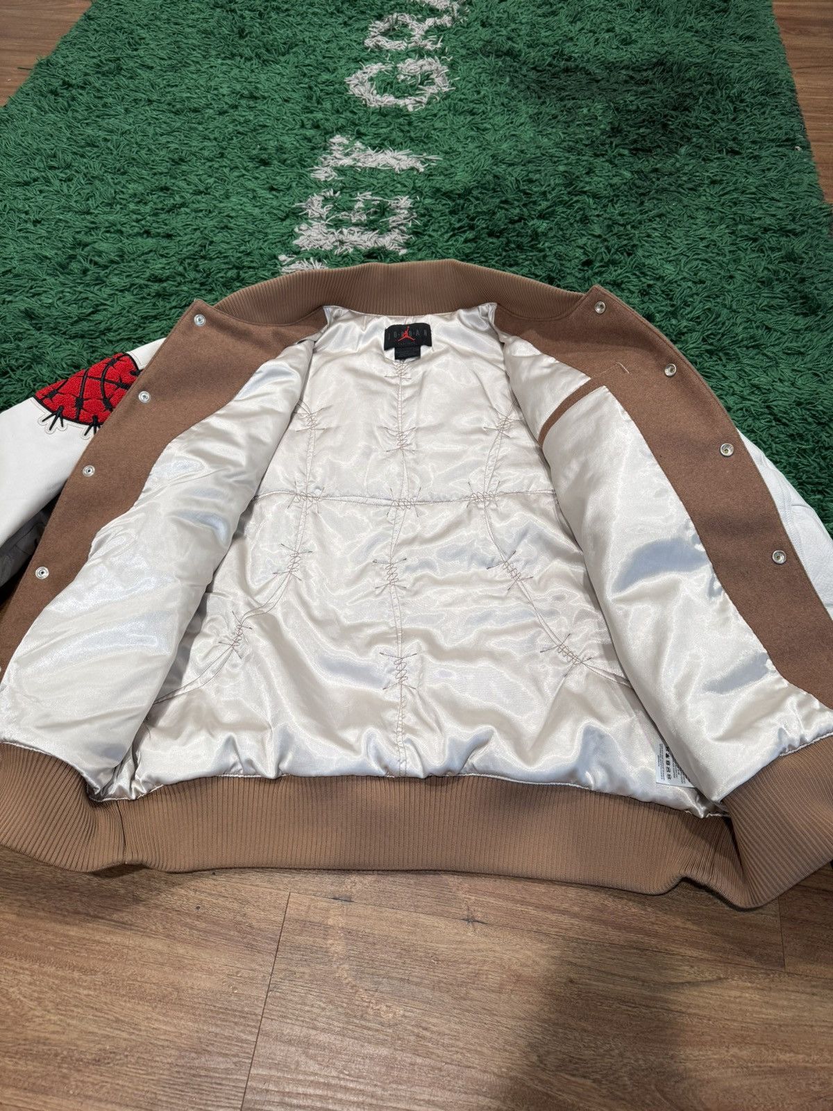 Jordan Brand × Travis Scott Travis Scott X Jordan Varsity Jacket Size US L / EU 52-54 / 3 - 4 Thumbnail
