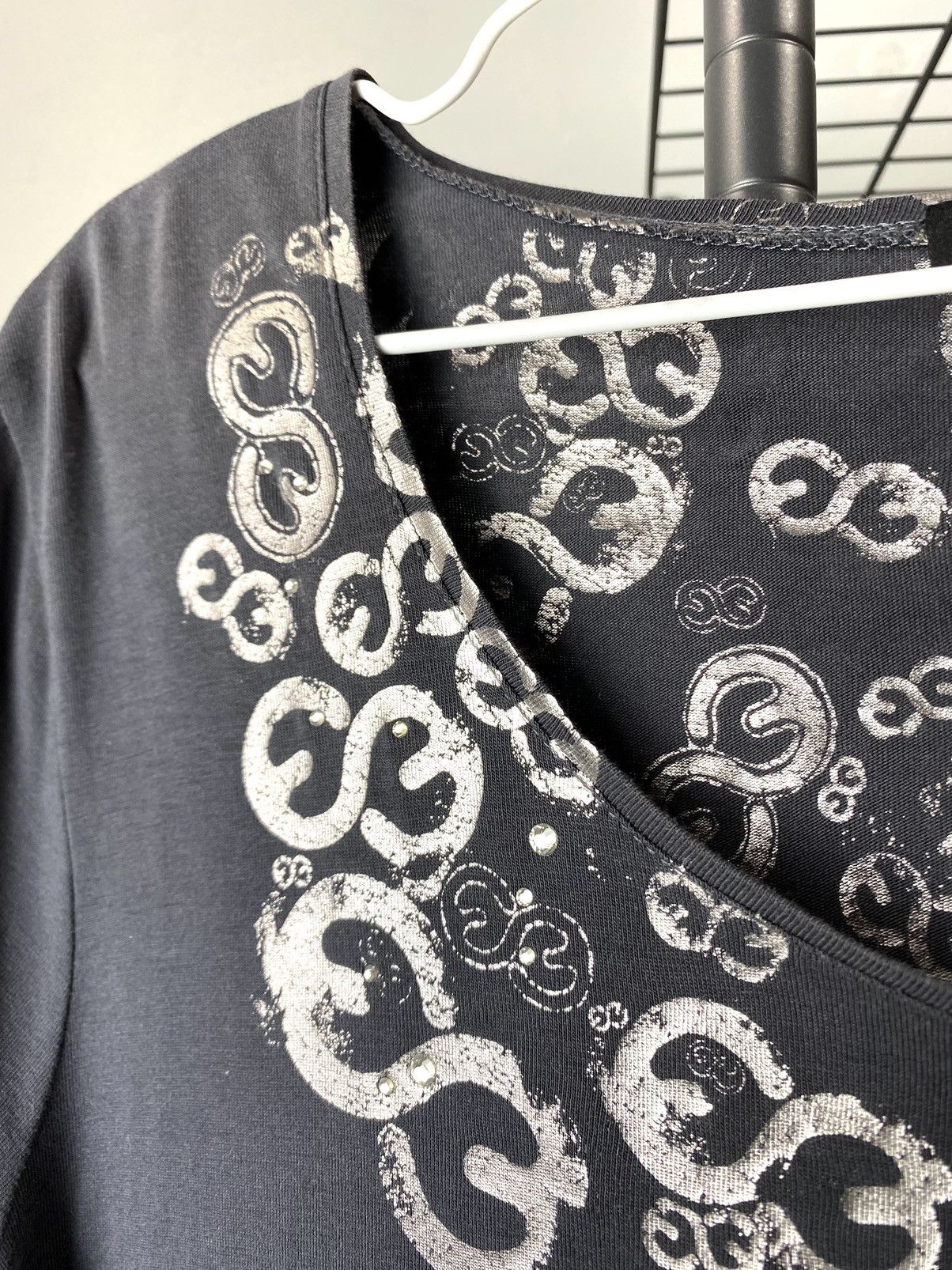 Escada Luxury Escada Silver Neck Print T Shirt Size L / US 10 / IT 46 - 5 Thumbnail