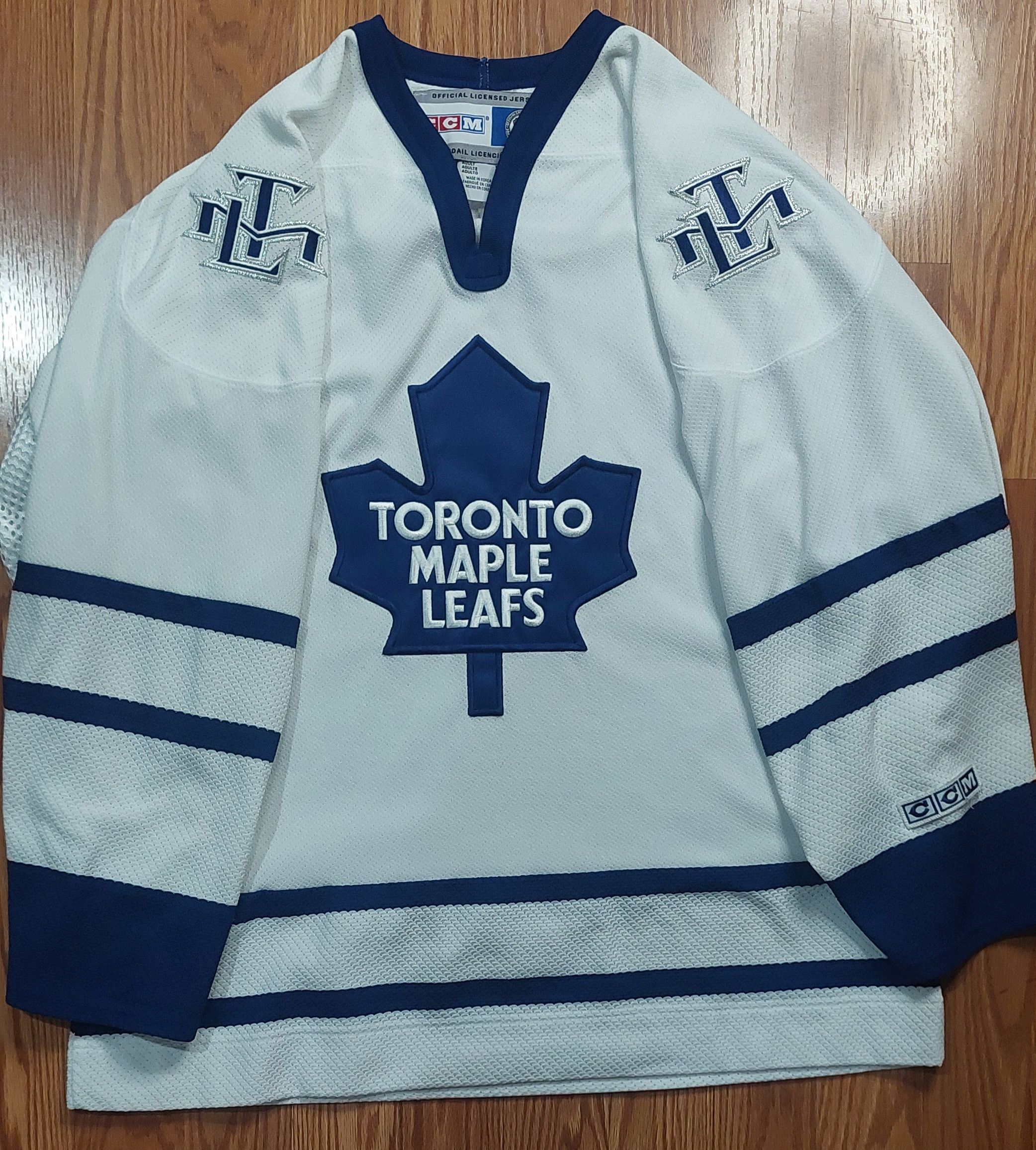 Ccm Authentic Toronto Maple Leafs CCM Blank Replica Jersey Size US L / EU 52-54 / 3 - 2 Thumbnail
