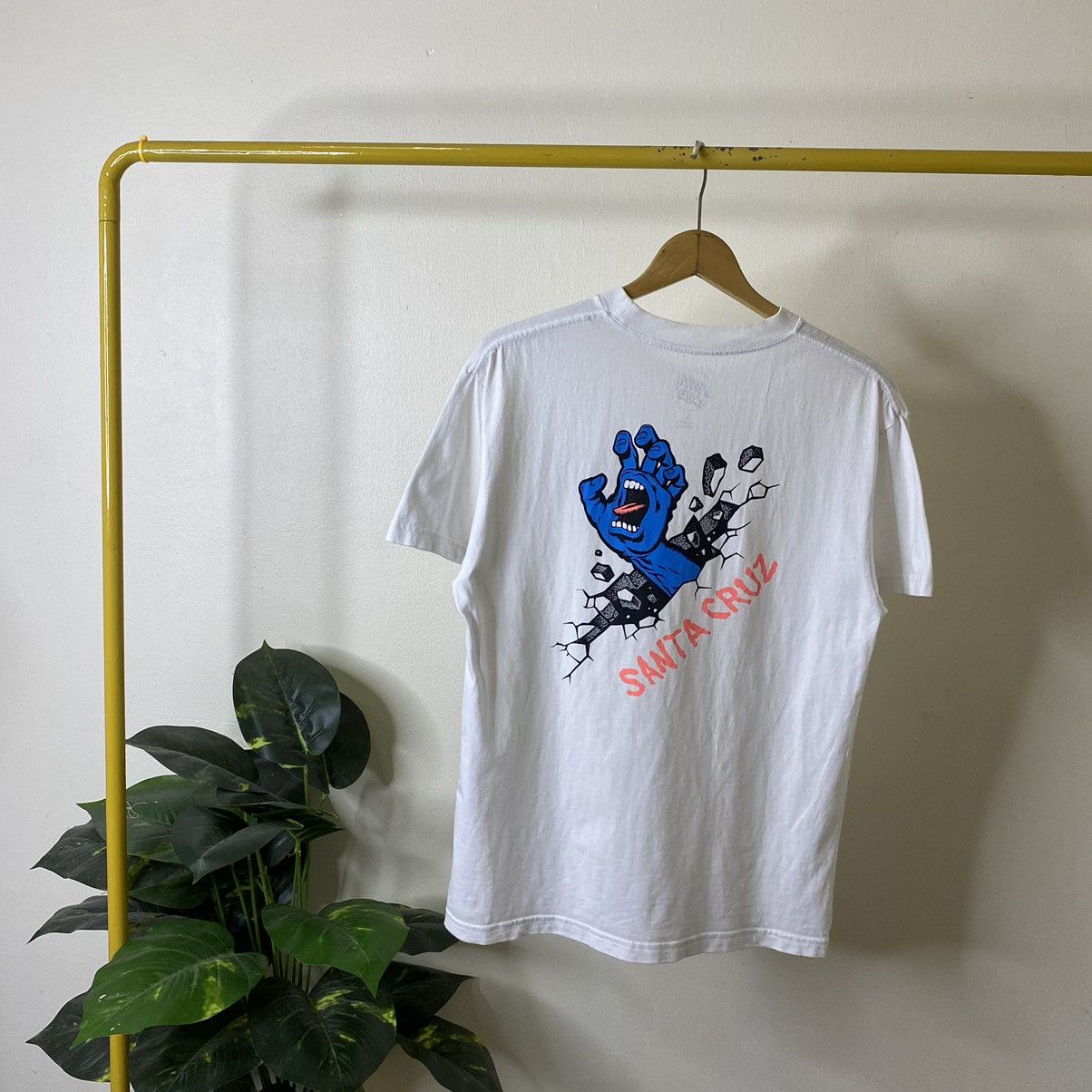 Santa Cruz Skateboards Y2K Santa Cruz Skateboards Hand Screaming Skater Streetwear Size US M / EU 48-50 / 2 - 1 Thumbnail