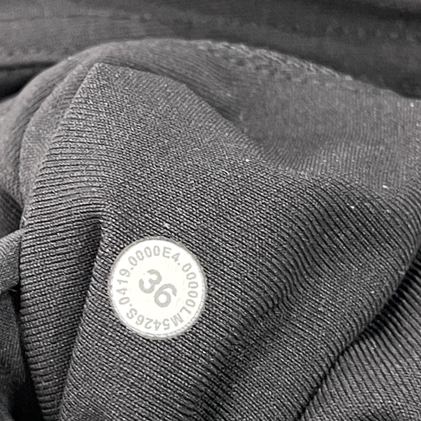 Lululemon Lululemon Mens Pants 36x33 Chino Classic 5-Pocket Logo Button Black Warpstreme Casual Size US 36 / EU 52 - 7 Thumbnail