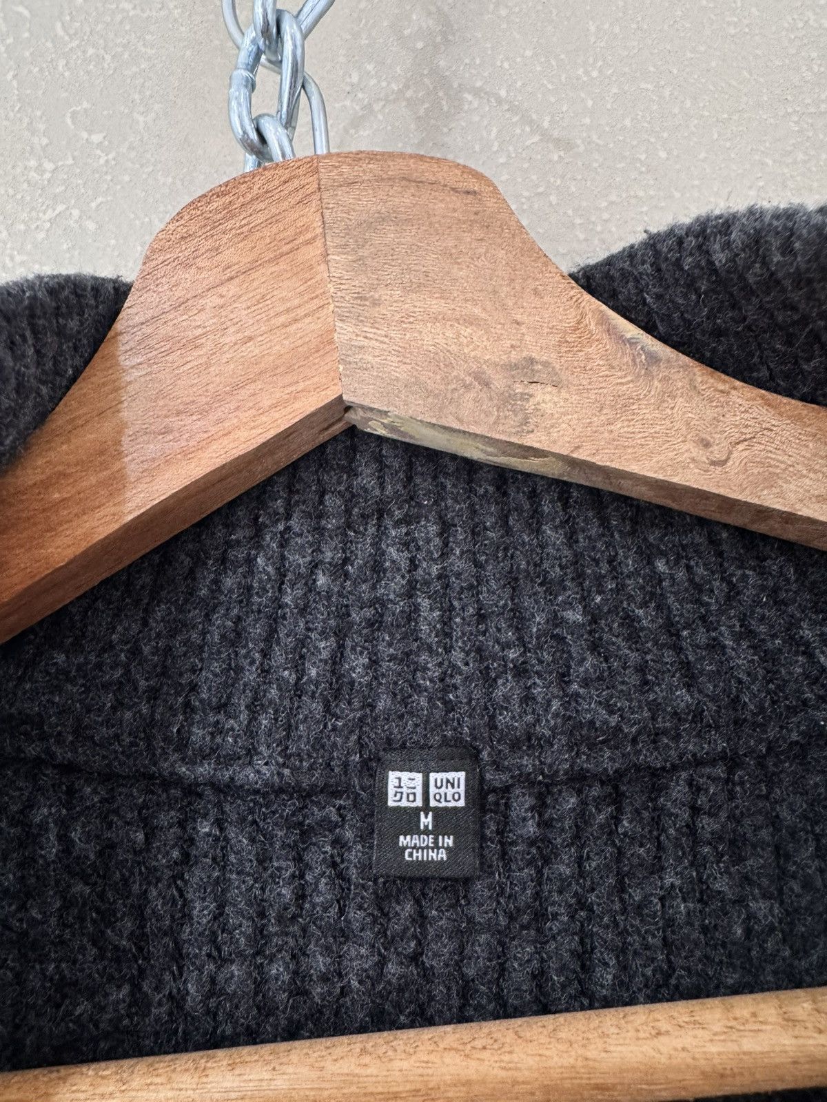 Uniqlo Vintage 90s style Uniqlo blank sweater old money size M Size US M / EU 48-50 / 2 - 3 Thumbnail
