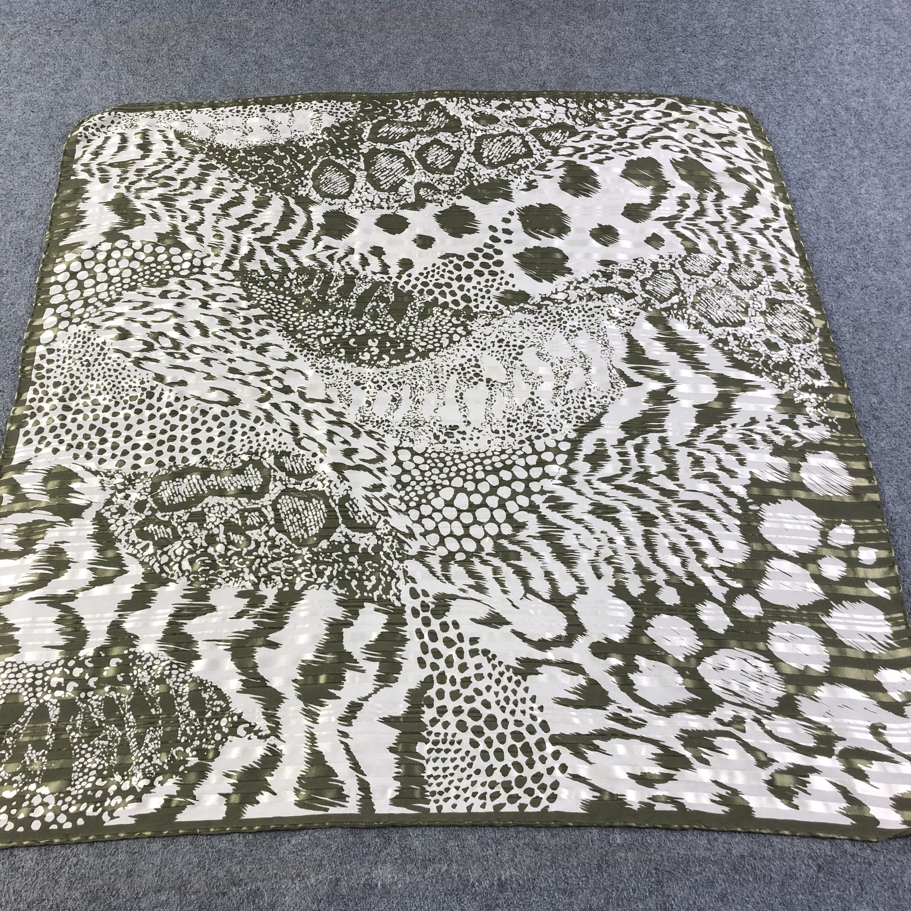 Hypebeast Luxury Design Silk Scarf M654 Size ONE SIZE - 1 Thumbnail