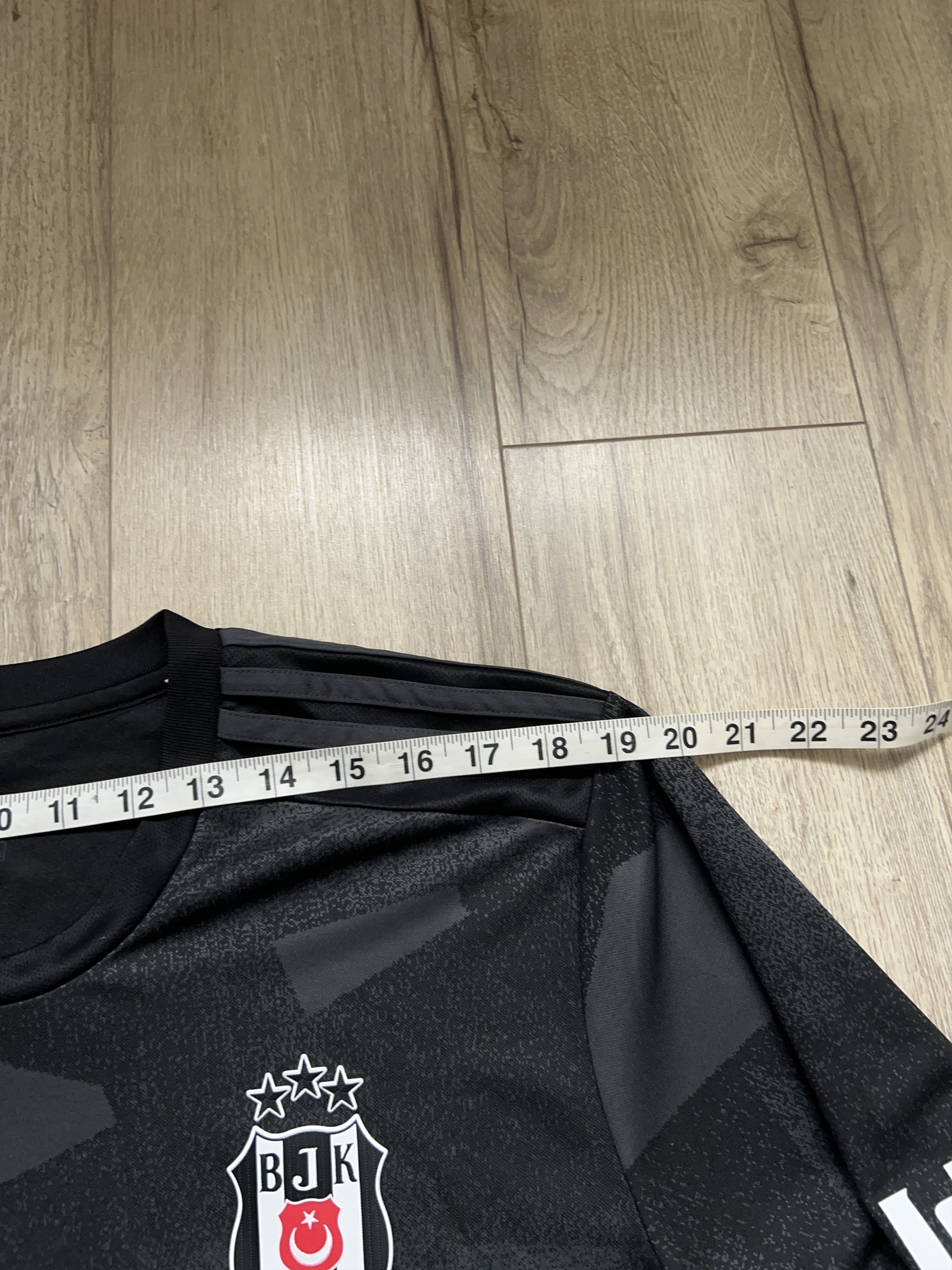 Adidas Besiktas #24 VIDA 2019 2020 Away Football Jersey Shirt Size US XL / EU 56 / 4 - 11 Thumbnail