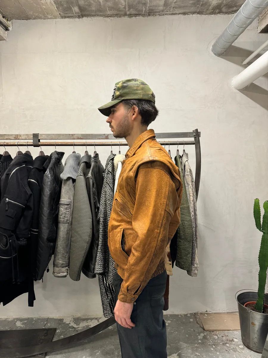 Studio D'Artisan 1990s Artisanal French Eroded Brown Leather Jacket with Detachable Sleeves Size US M / EU 48-50 / 2 - 5 Thumbnail