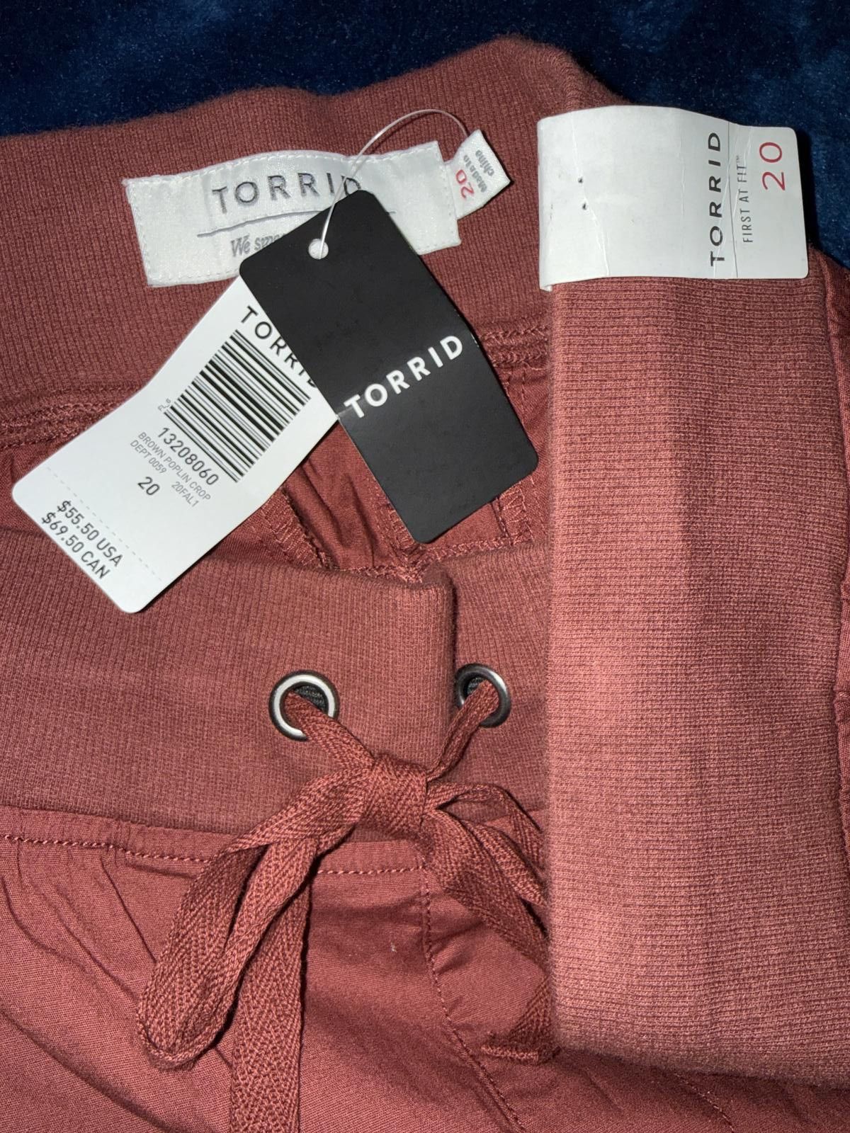 Other Torrid sz 20 Crop Cargo pant - NWT Size 42" / US 20 - 3 Thumbnail
