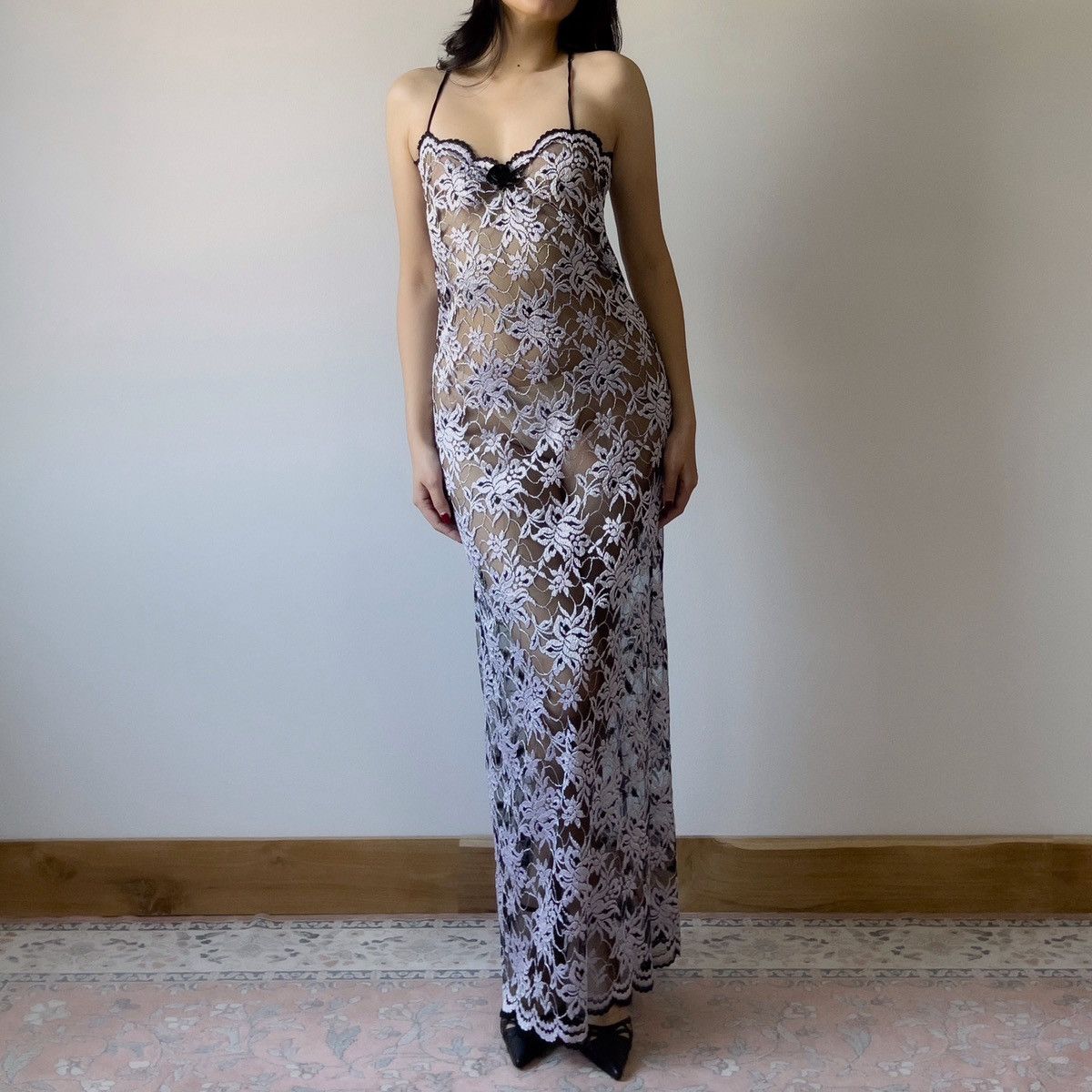 Vintage Vintage Fantasy 1990s Black Embroidered Lace Slip Gown (S–M) Size M / US 6-8 / IT 42-44 - 1 Thumbnail