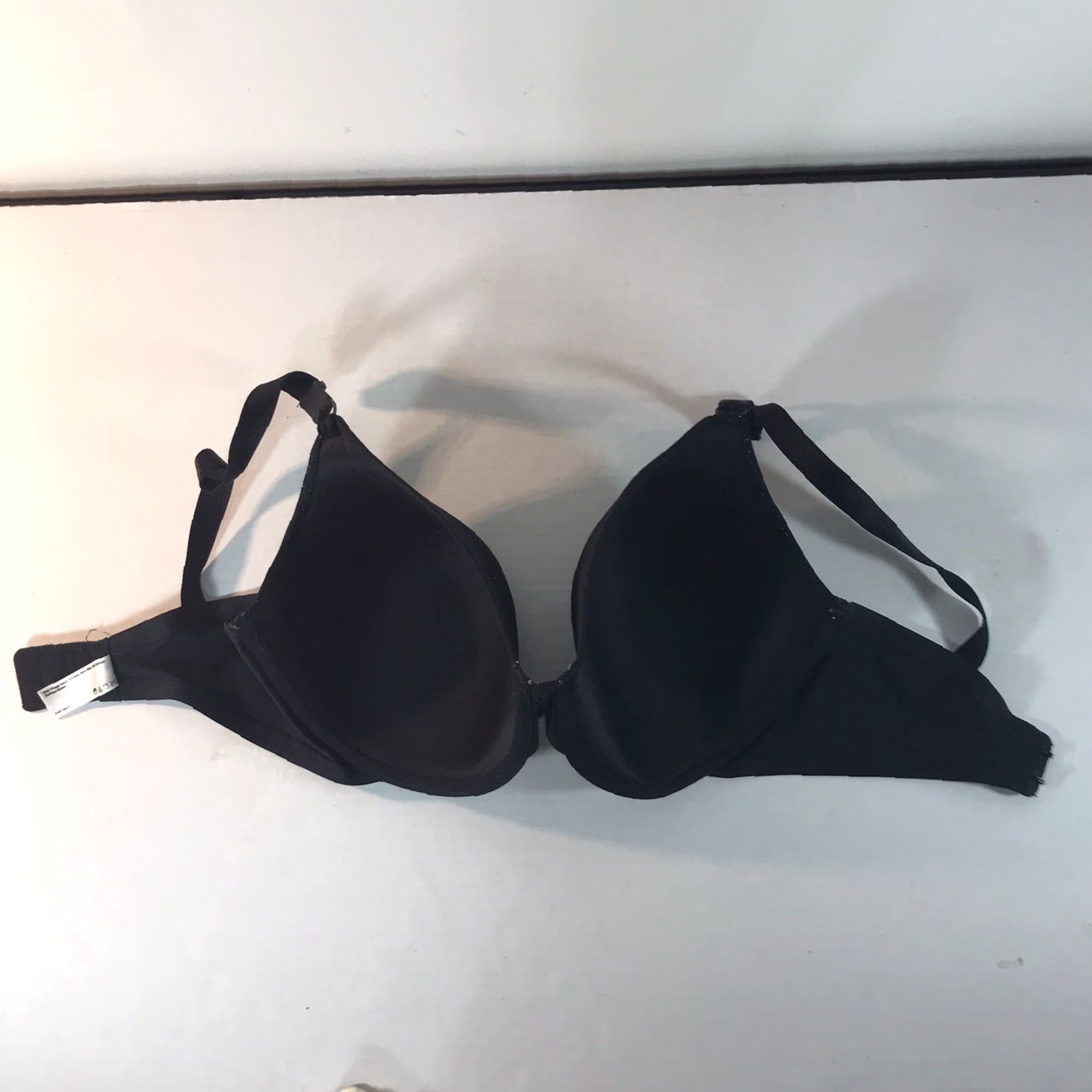 Vintage VINTAGE Maidenform Women's Push Up Bra 34DD Lightly Padded Underwired Black Classic Stretch Size ONE SIZE - 2 Thumbnail