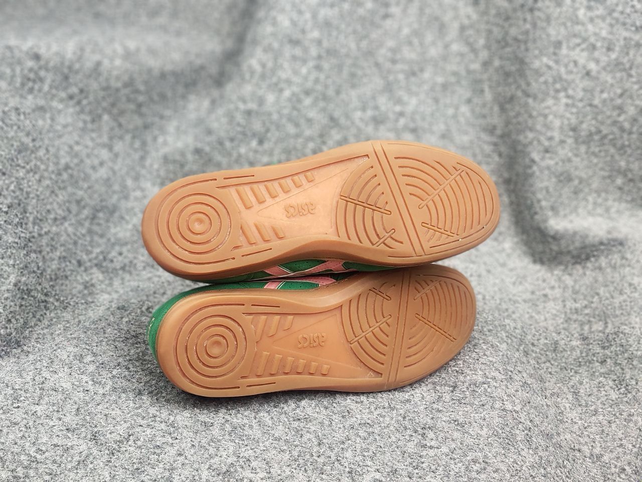 Asics Asics Skyhand OG Cilantro Grapefruit Sneakers Y2K Style Size US 6 / EU 39 - 21 Thumbnail