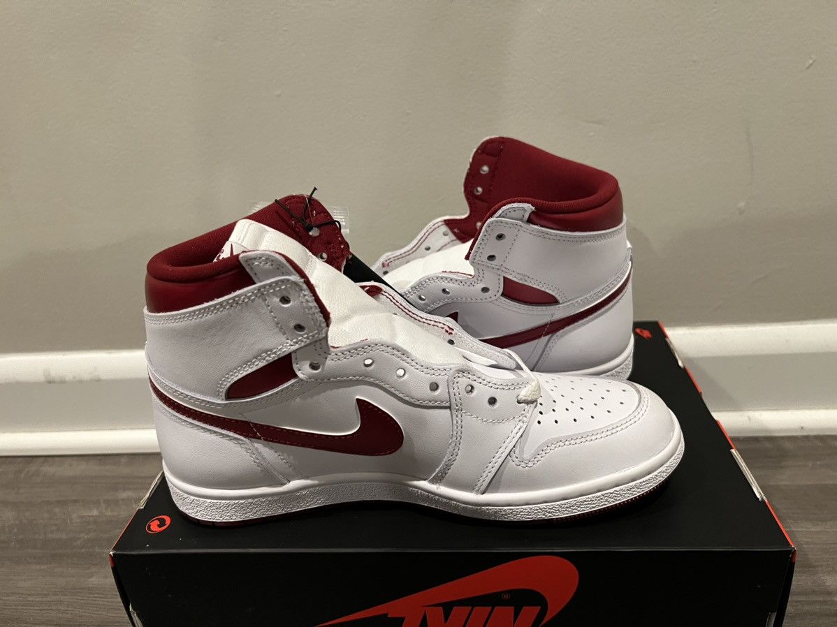 Jordan Brand Size 8.5 AIR JORDAN 1 RETRO HI 85 OG METALLIC BURGUNDY WHITE Size US 8.5 / EU 41-42 - 6 Thumbnail