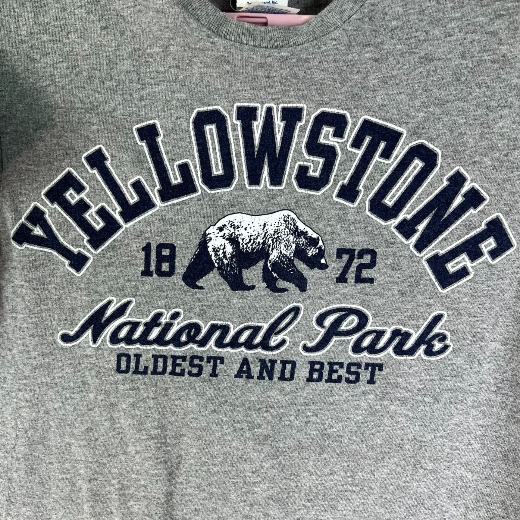 Delta Yellowstone National Park T Shirt Adult Size S Gray Graphic Tee Size US S / EU 44-46 / 1 - 2 Thumbnail