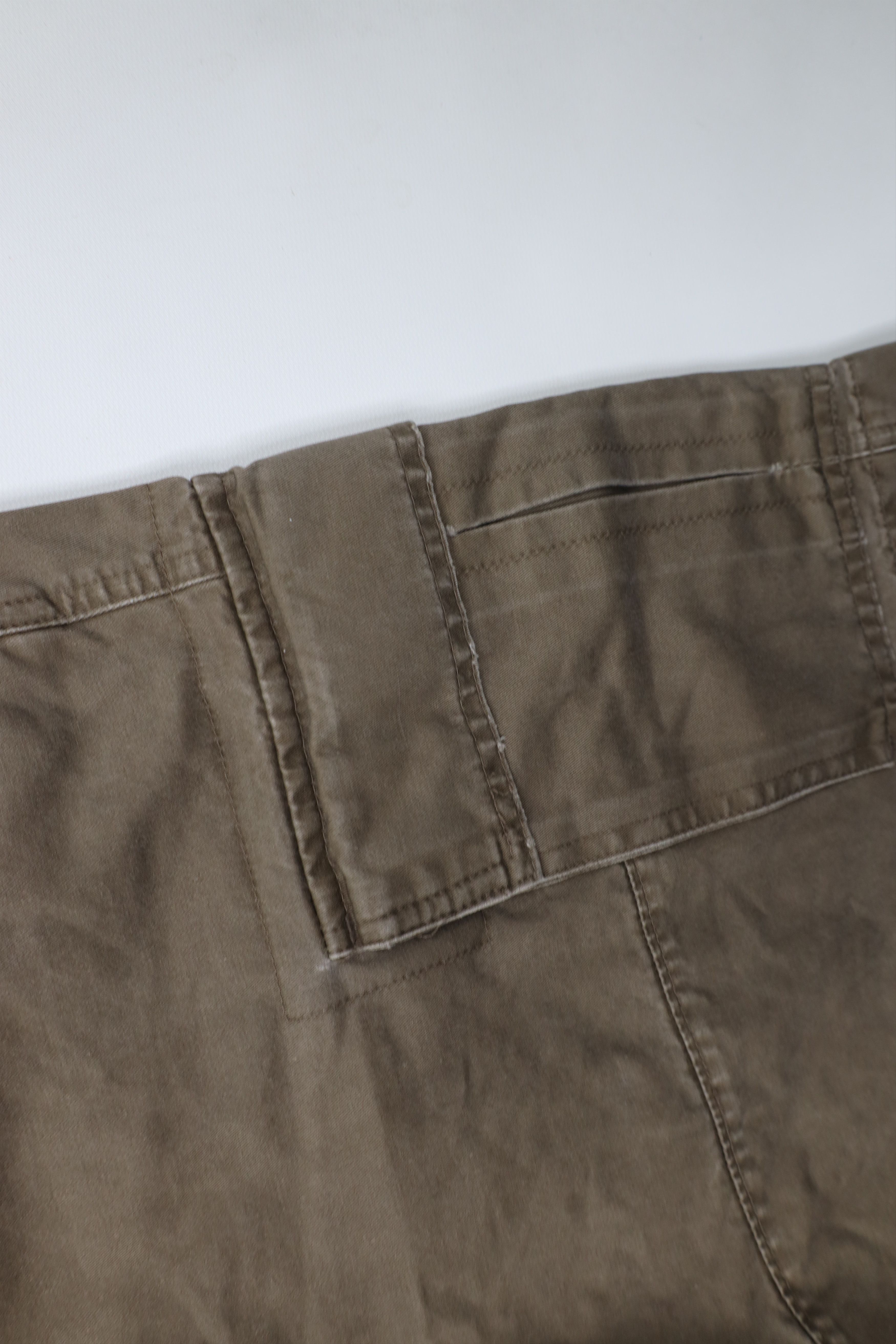 Gap × Vintage Vintage 90s Y2K Gap Relaxed Fit Cargo Shorts Brown Cotton Size US 38 / EU 54 - 7 Thumbnail