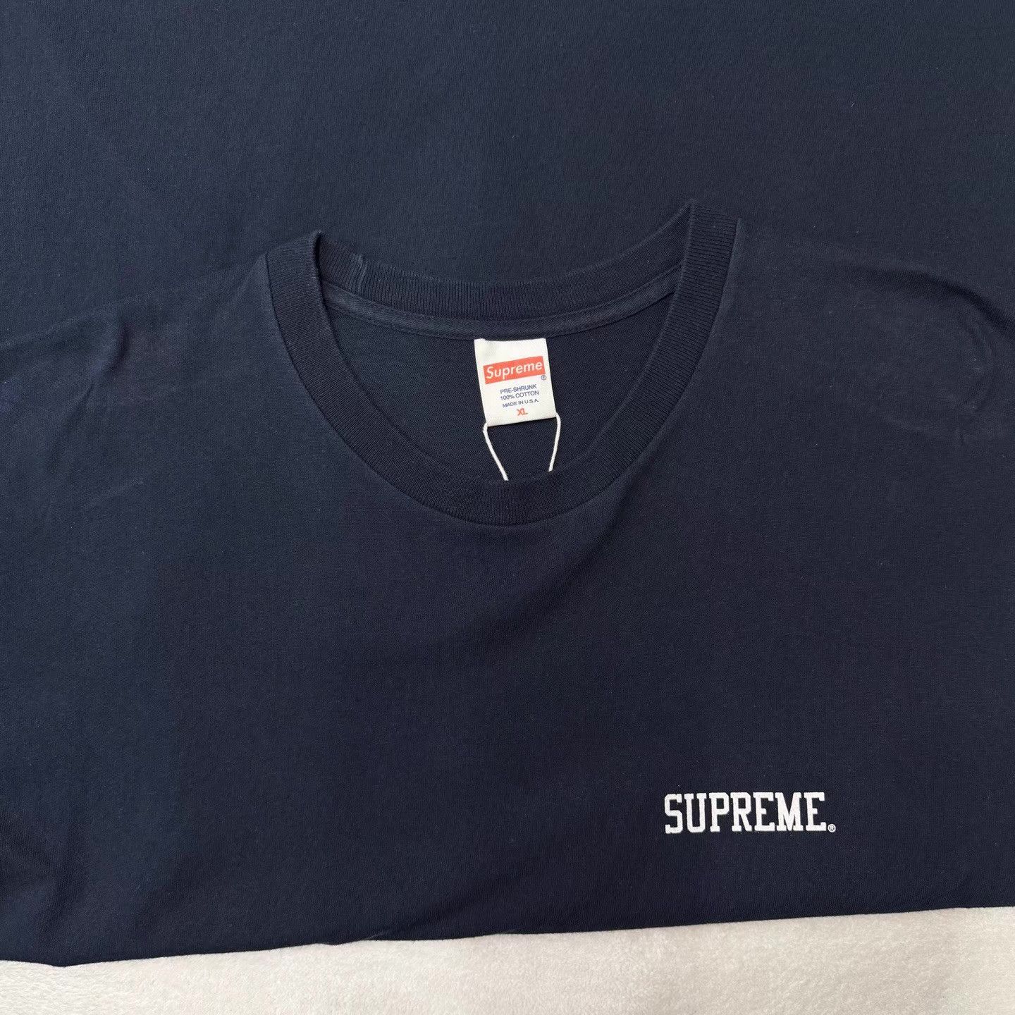 Supreme Supreme Navy Blue Character Print Short Sleeve Q10 Size US XL / EU 56 / 4 - 4 Thumbnail