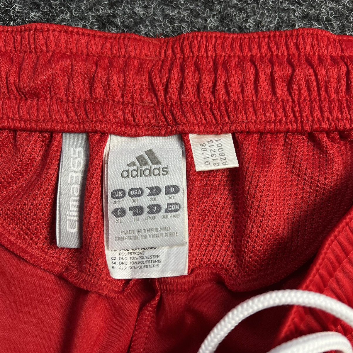 Adidas × Vintage Liverpool 2008 shorts adidas football Size US 36 / EU 52 - 8 Thumbnail