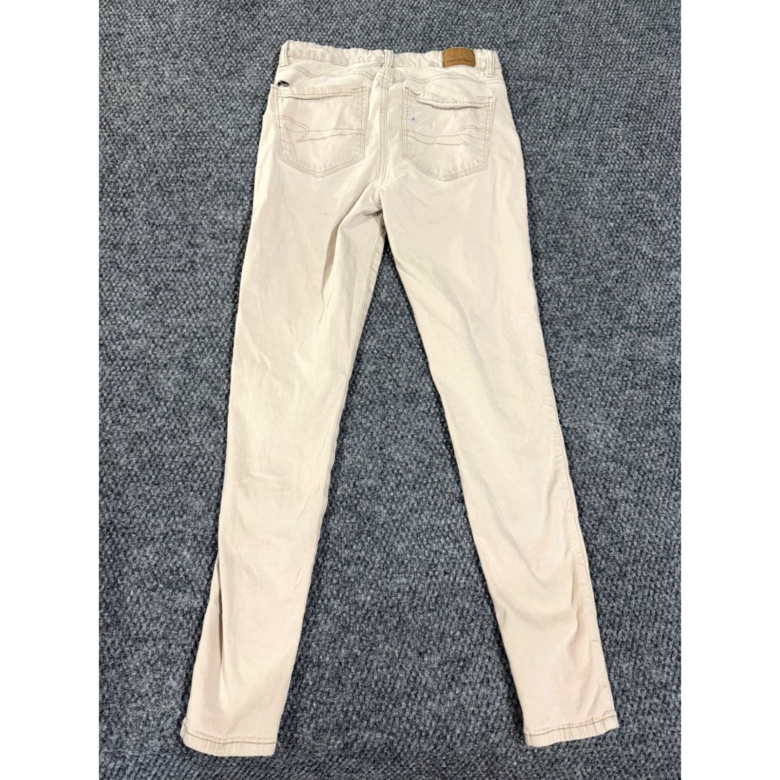 American Eagle Outfitters VINTAGE? No. American Eagle Outfitters Jegging Jeans Women 2 Beige Tan Cotton Denim Stretch Pockets 5-Pocket Distressed High Rise Inseam 28 in Size 26" / US 2 / IT 38 - 5 Thumbnail