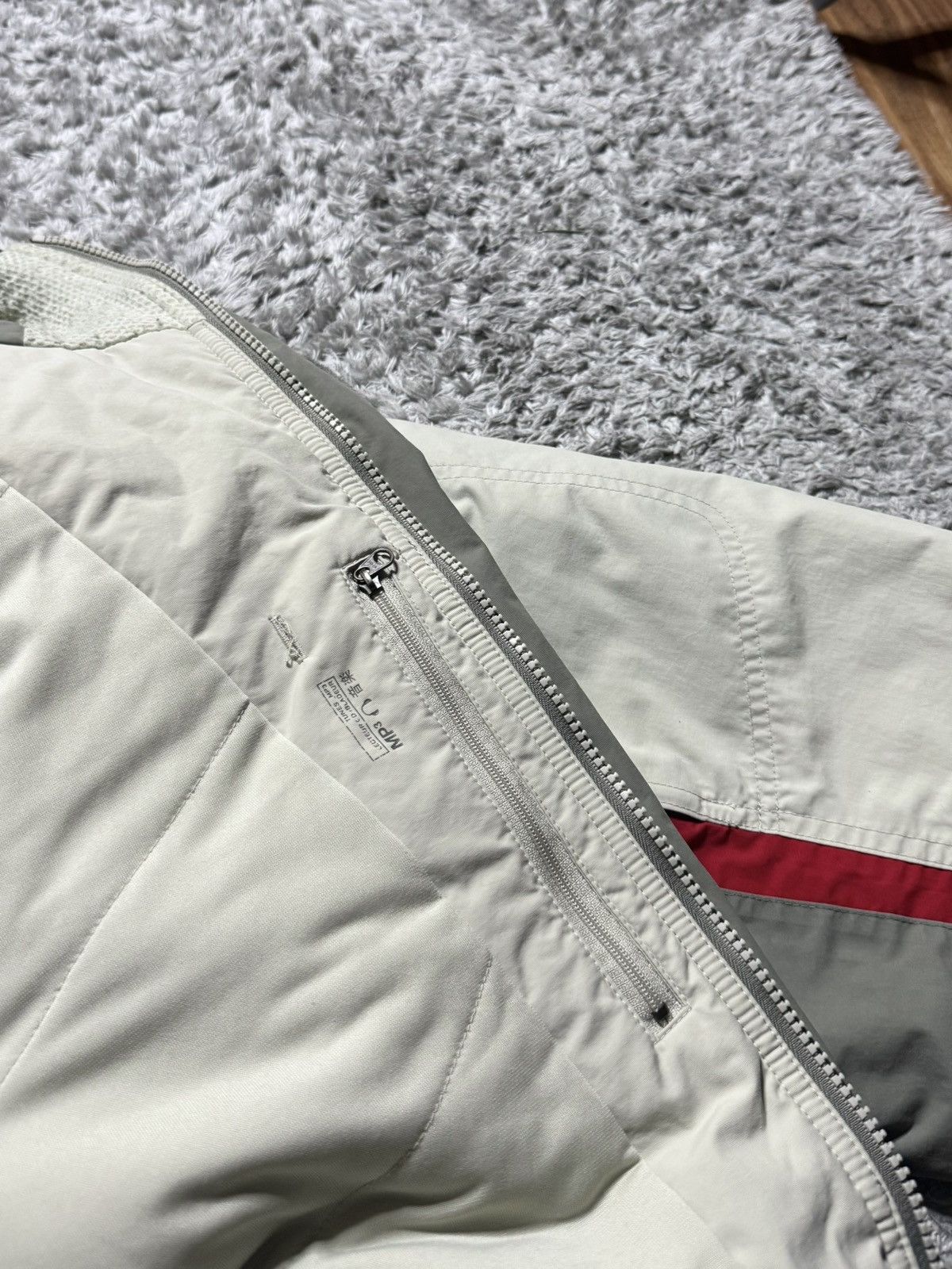 Nike ACG 00s Nike ACG Jacket Outdoor Rare Vintage Logo Drill Size US L / EU 52-54 / 3 - 13 Thumbnail