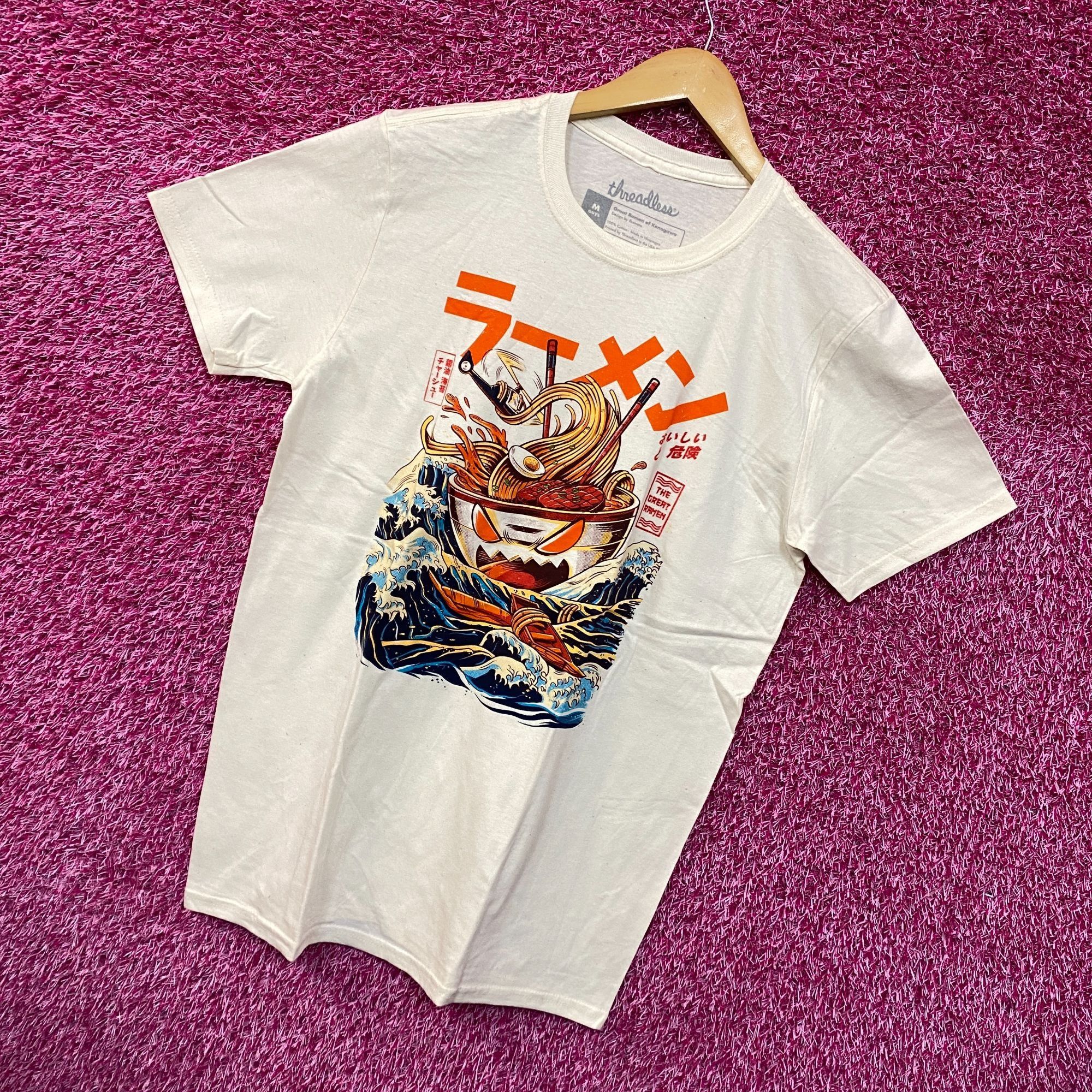 Threadless Ramen at sea beige Tshirt size medium Size US M / EU 48-50 / 2 - 3 Thumbnail
