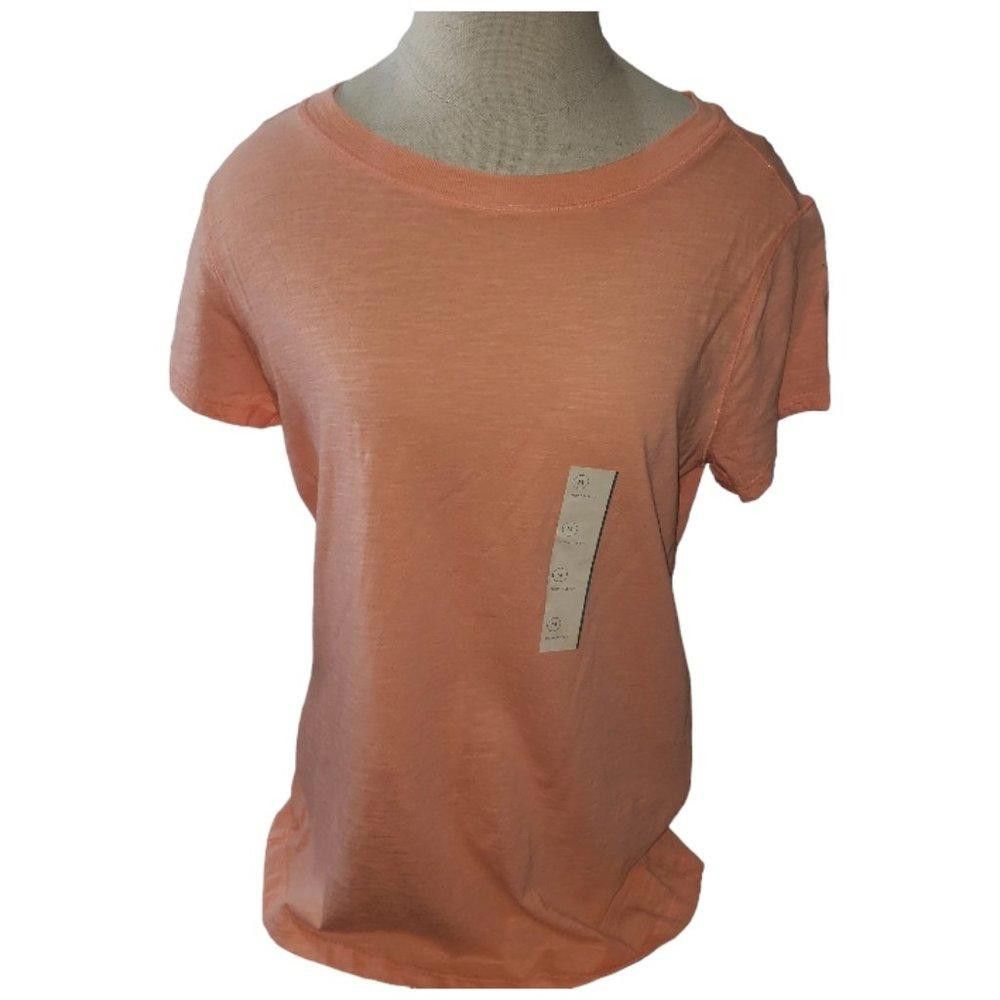 Designer CT606 NWT Ladies Peach Crew Neck Short Sleeve T-shirt M Size M / US 6-8 / IT 42-44 - 1 Thumbnail