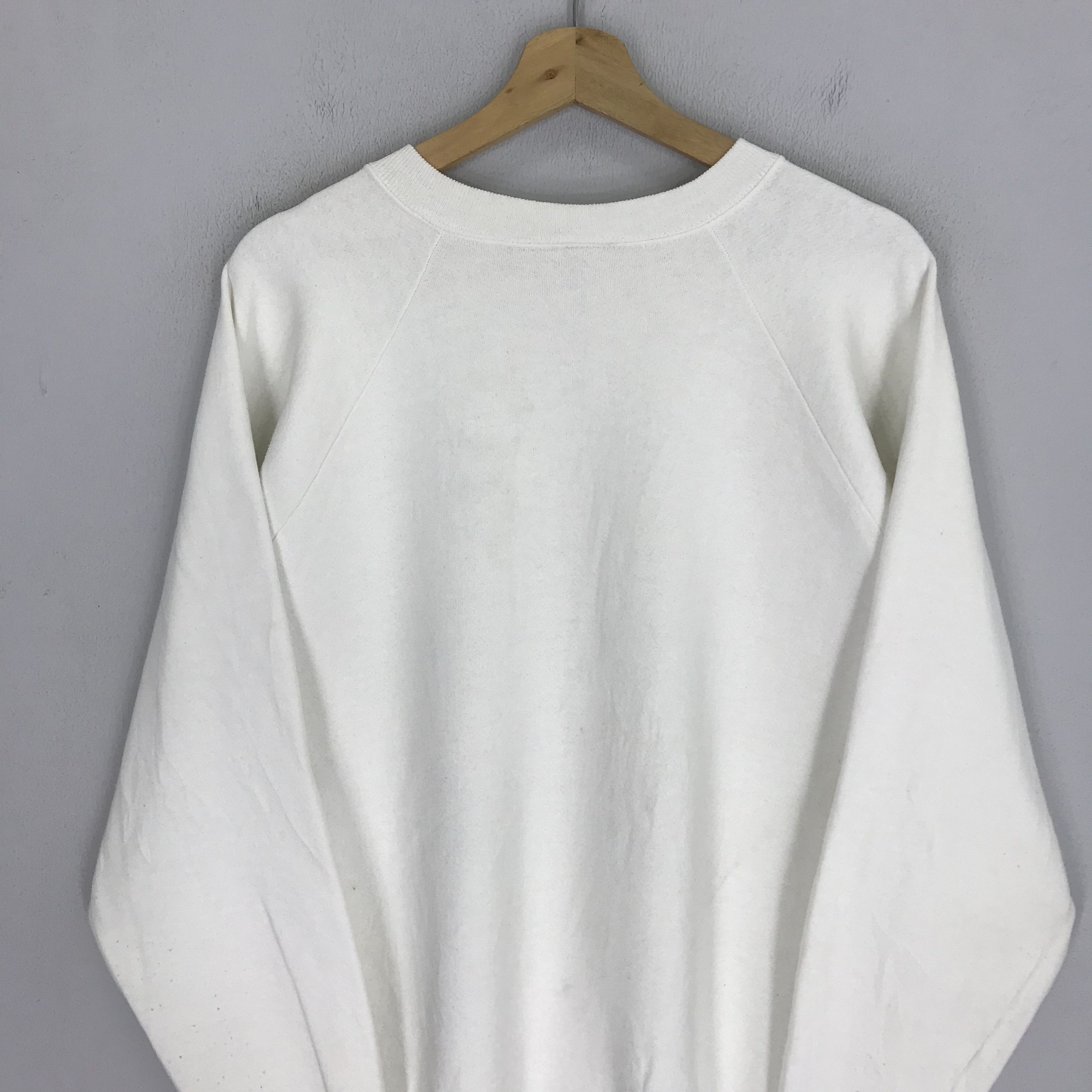 Jungles Vintage 90's The Jungle White Sweatshirt Large - 475 Size US L / EU 52-54 / 3 - 9 Thumbnail