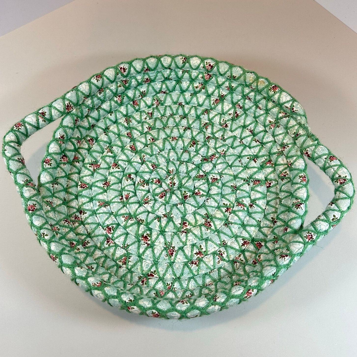 Other Woven Coiled Fabric Bread Bun Basket Handles Green Floral Size ONE SIZE - 2 Thumbnail