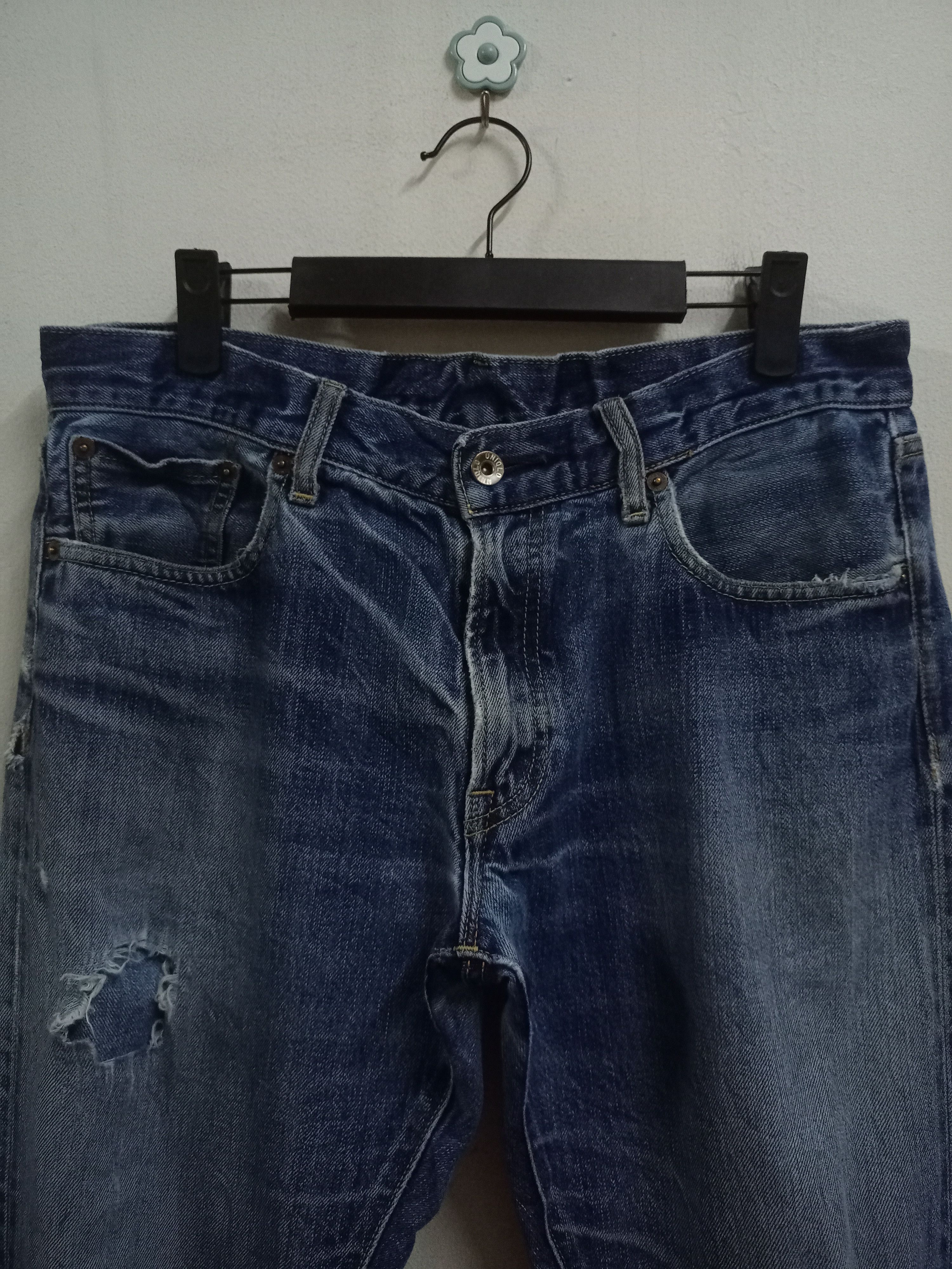 Japanese Brand × Jun Takahashi × Uniqlo Vintage Japan Uniqlo Distressed Style Selvedge Jeans 32x29 Size US 32 / EU 48 - 4 Thumbnail