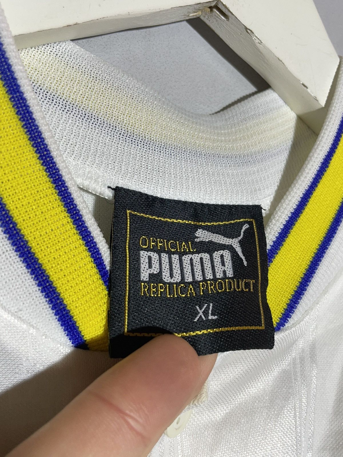 Puma × Vintage Leeds United Puma 1996/98 Vintage Football Shirt Size US XL / EU 56 / 4 - 13 Thumbnail