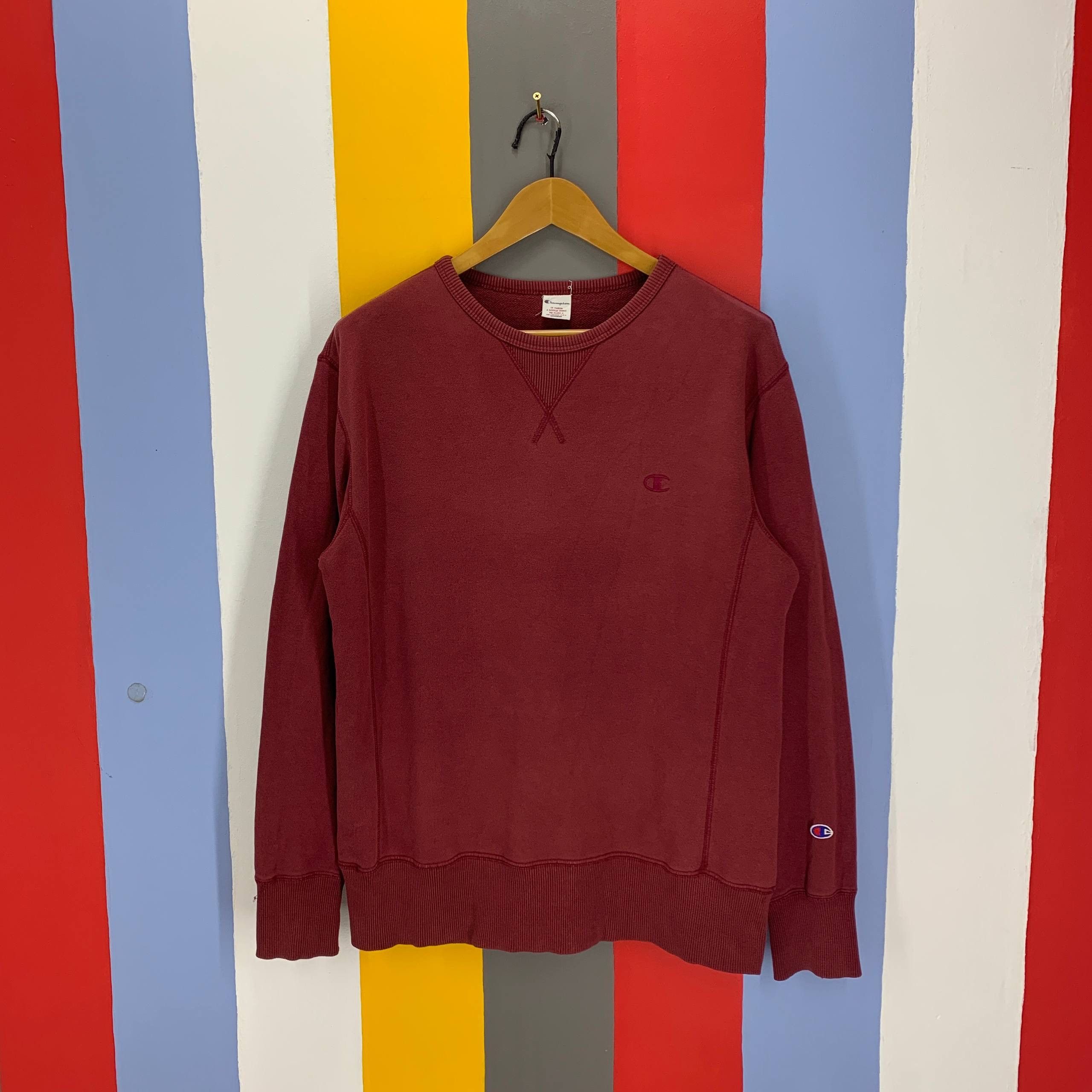 Champion Vintage CHAMPION Crew Neck Sweatshirt #2575/V Size US XL / EU 56 / 4 - 1 Thumbnail