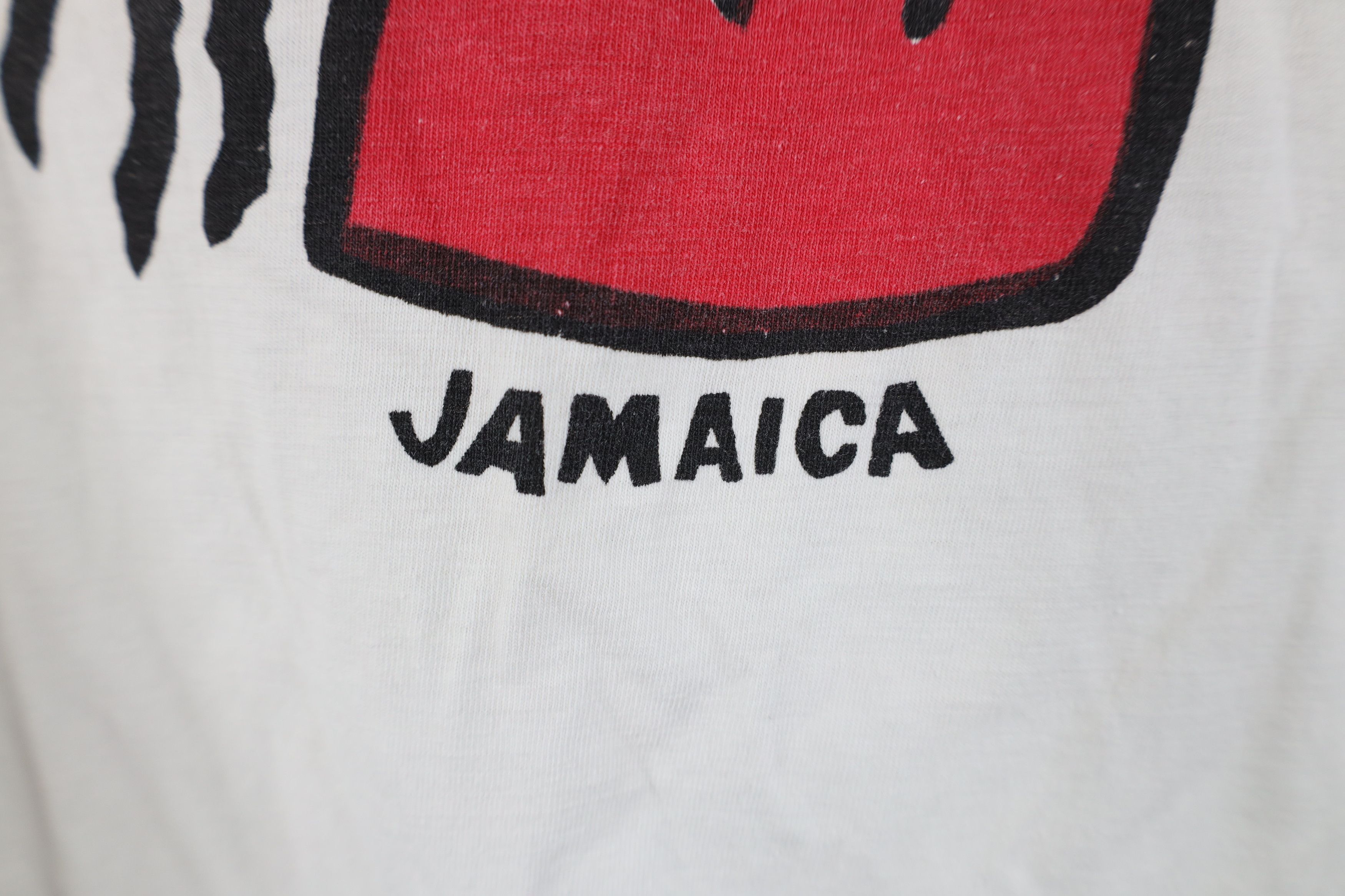Vintage Vintage 90s Streetwear Mickey Mouse Gone Jamaica T-Shirt Size US L / EU 52-54 / 3 - 7 Thumbnail
