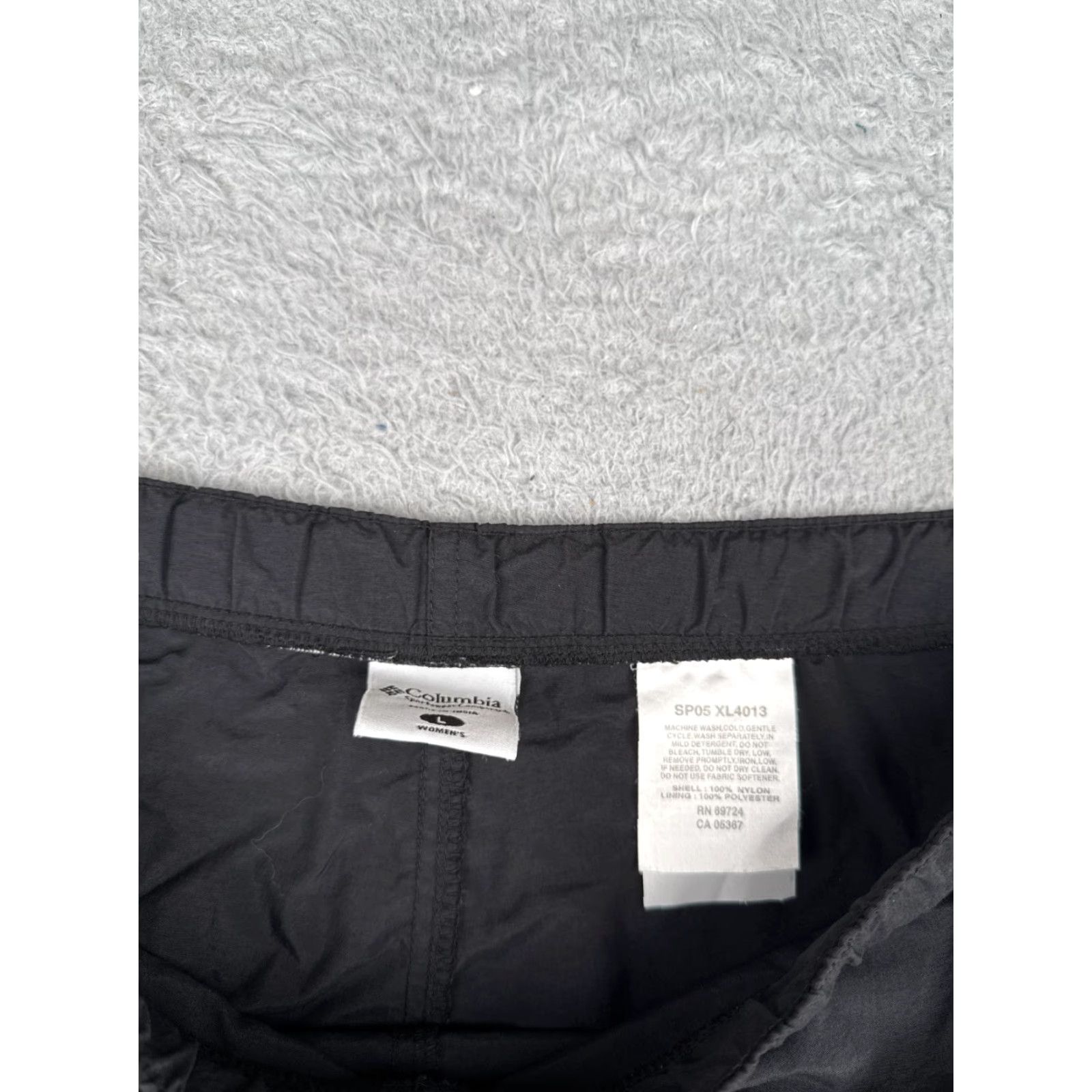 Vintage COLUMBIA Women's Hiking Shorts Large Black 100% Nylon Sweat Belted 6in Inseam Outdoor Size 36" / US 14 / IT 50 - 6 Thumbnail