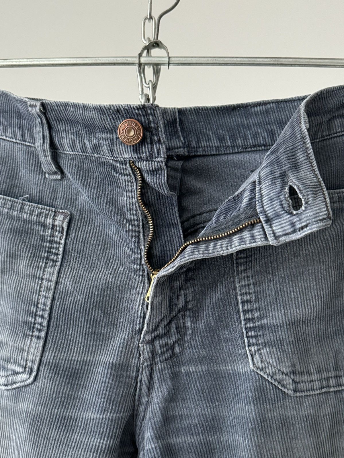 Levi's × Vintage 1970s Levi’s White Tab BIG E Women’s Flare Corduroy Pants Size 26" / US 2 / IT 38 - 3 Thumbnail
