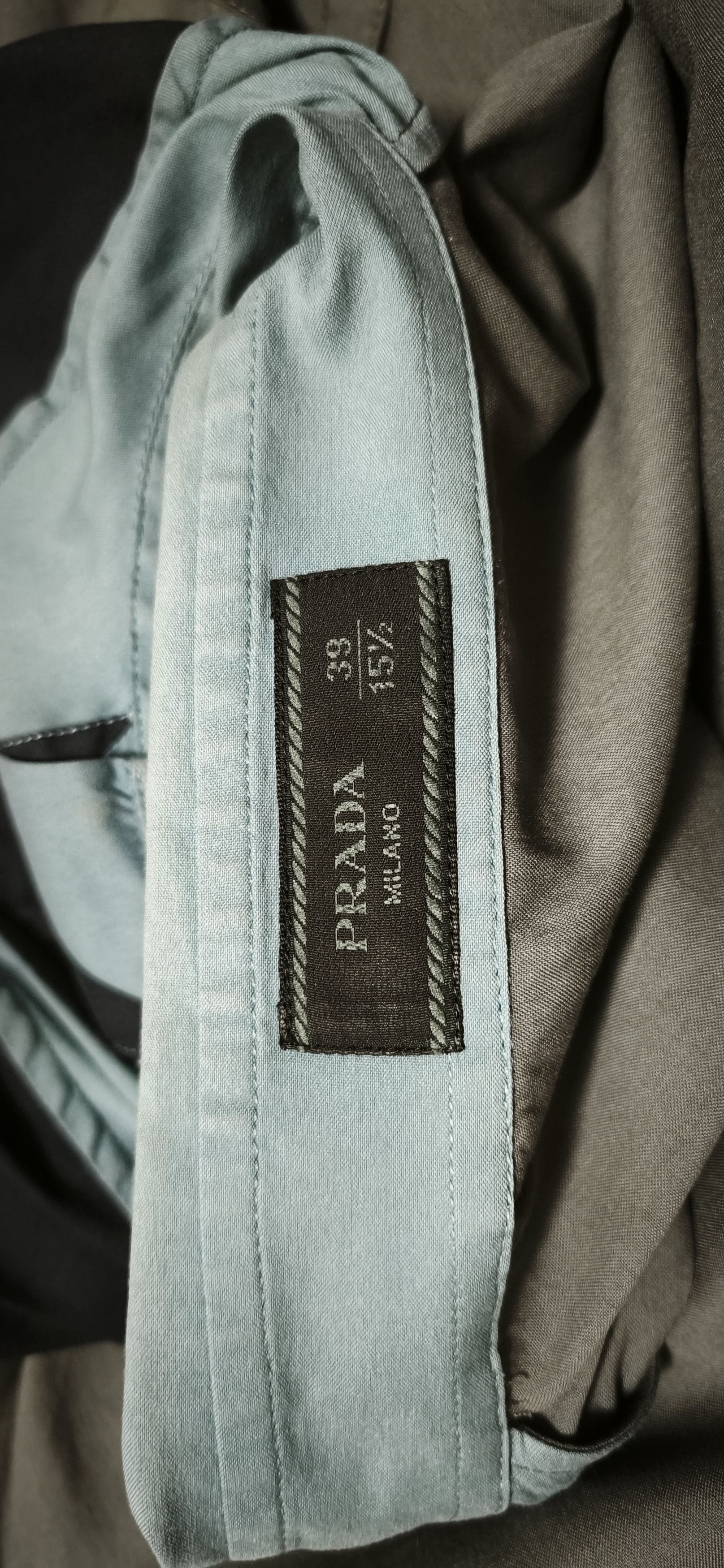 Prada FW2011 - Gray shirt with black and light blue details Size US M / EU 48-50 / 2 - 2 Thumbnail