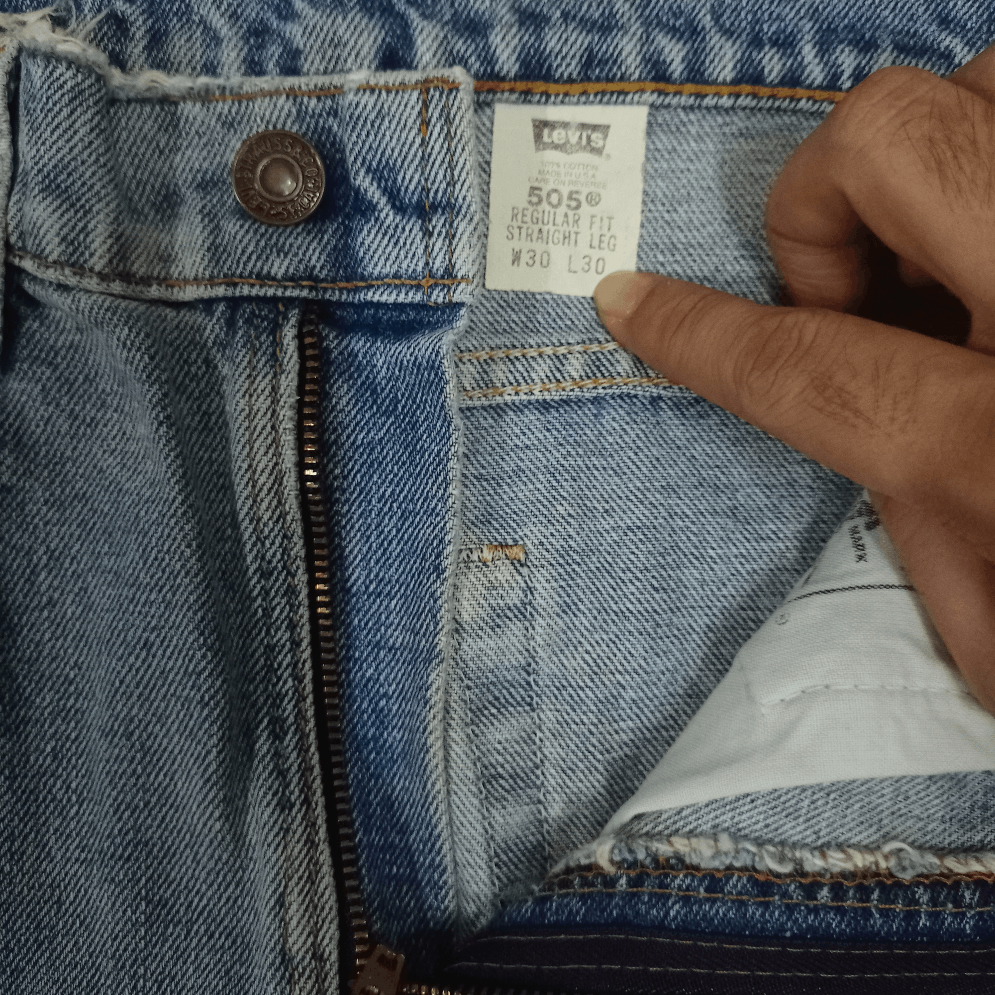 Levi's × Levi's Vintage Clothing Vintage Levis 505 Blue Wash Style Distressed Jeans 30x29 Size US 30 / EU 46 - 8 Thumbnail