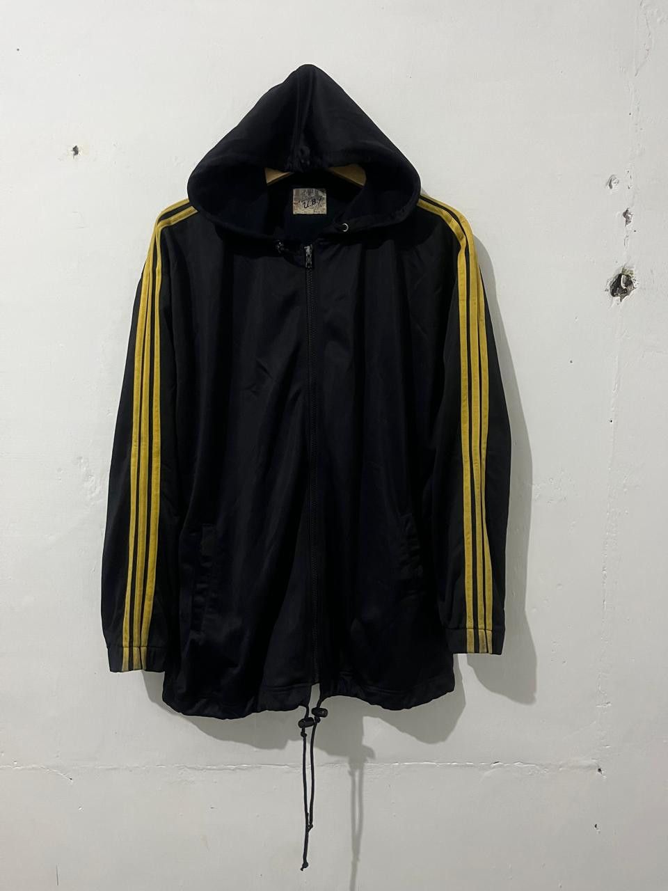 Vintage U.B.F Track Jacket Striped Y2K style