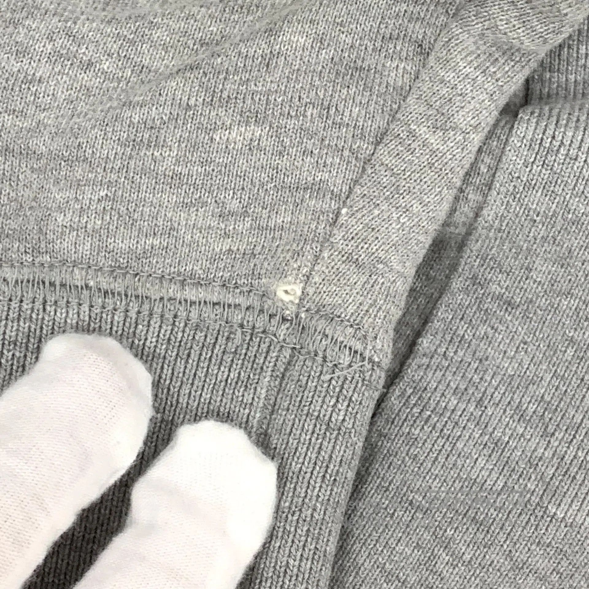 Thom Browne Thom Browne Gray Classic Four-Stripe Cotton Crewneck Long Size US L / EU 52-54 / 3 - 9 Thumbnail