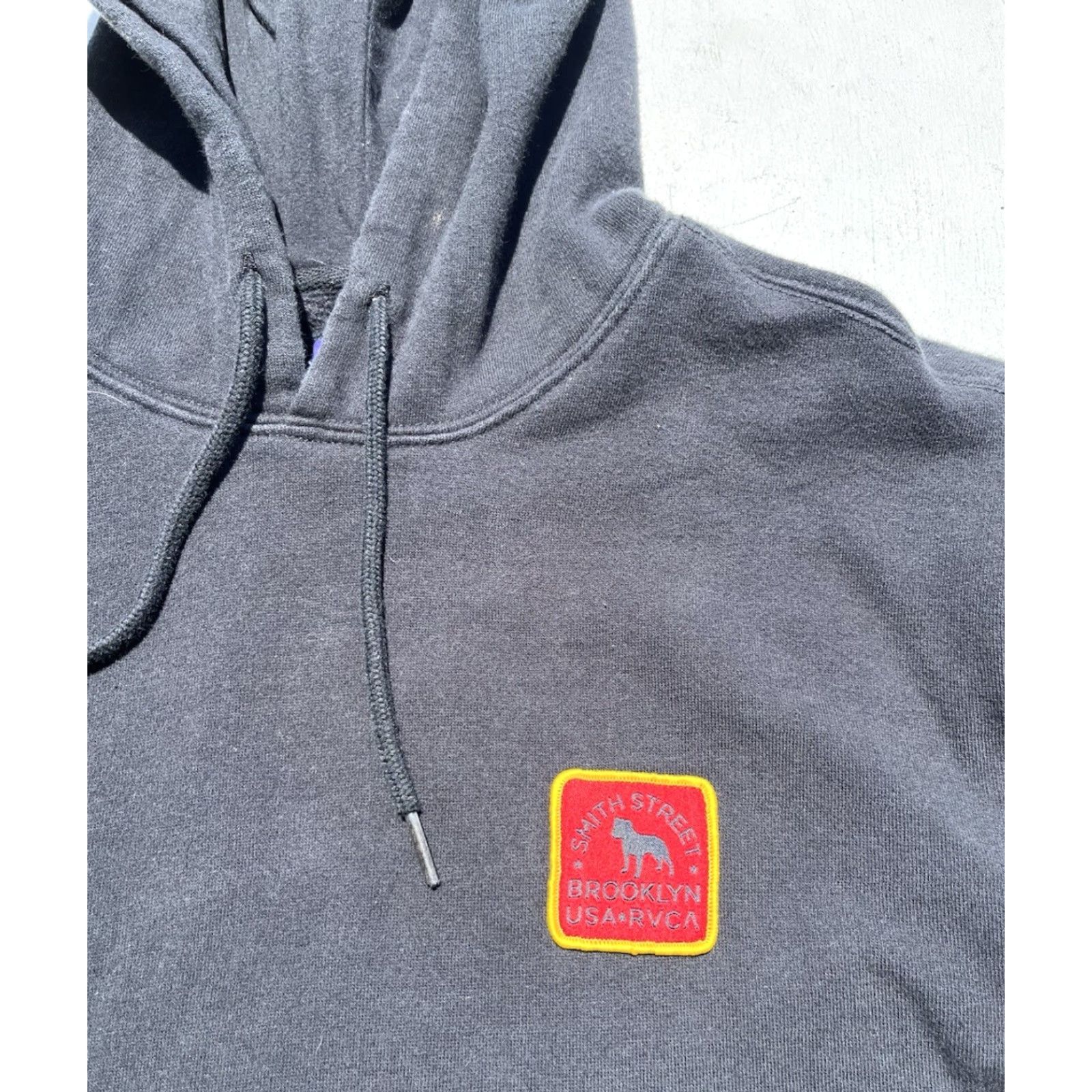 RVCA RVCA x Smith Street Hoodie Black Spell-Out Logo S Men’s Pullover Sweatshirt Size US S / EU 44-46 / 1 - 3 Thumbnail