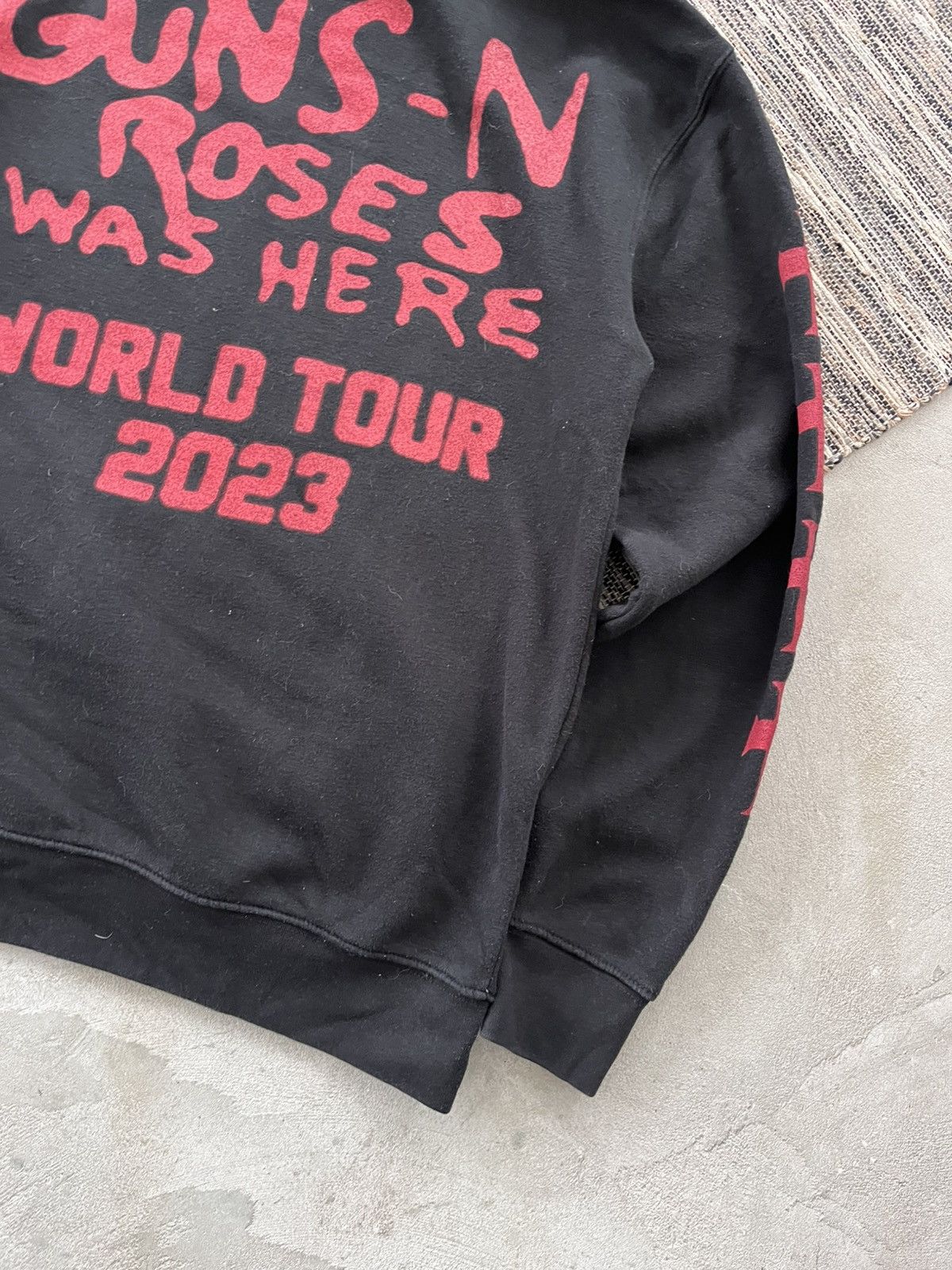 Guns N' Roses Vintage Guns N’Rose Tour Black Multi Logo Y2K Rock Hoodie Size US M / EU 48-50 / 2 - 14 Thumbnail
