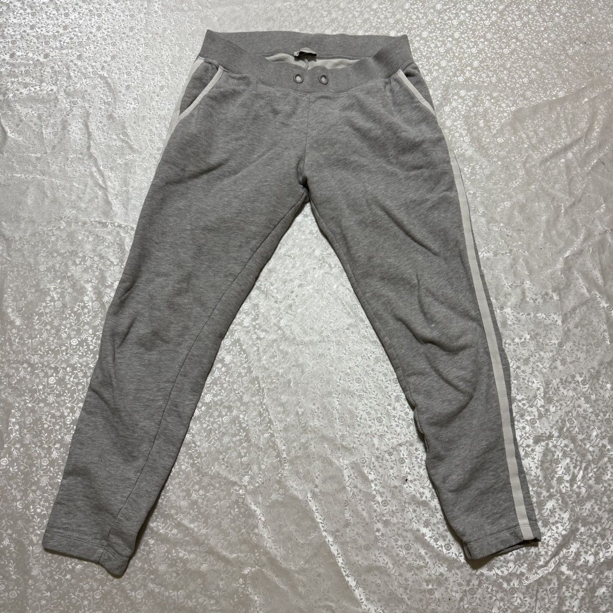 Moncler Moncler rare pants L size Size US 34 / EU 50 - 1 Thumbnail